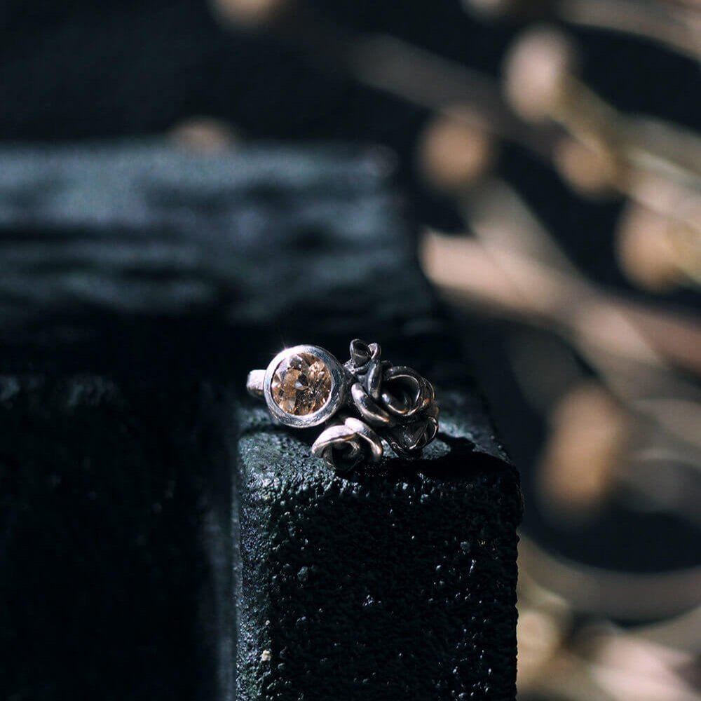 Morganite-Bouquet-Ring-dried-flowers-background-SLAB-Jewellery.jpg