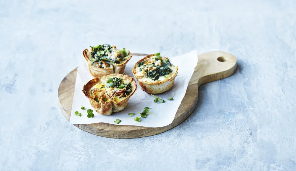 Æggecups med bacon og spinat