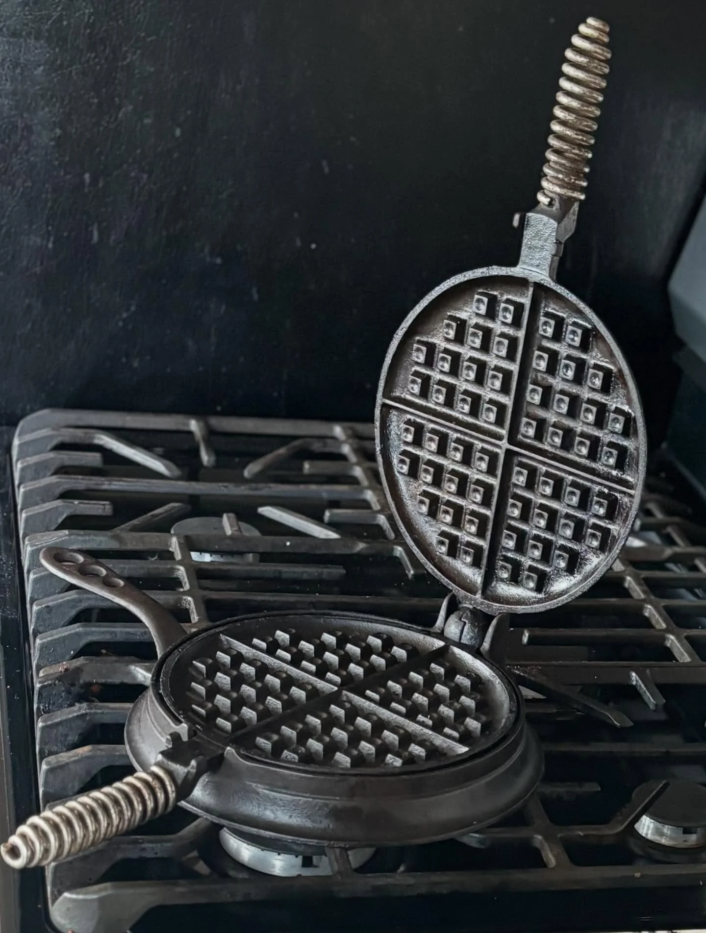 This Hibbard No. 8 Cast Iron Waffle Maker was made by Griswold for Hibbard in the late 1920s &mdash; it&rsquo;s not just collectible, it&rsquo;s a practical classic. 

Crafted from durable cast iron, these waffle makers were designed for everyday use