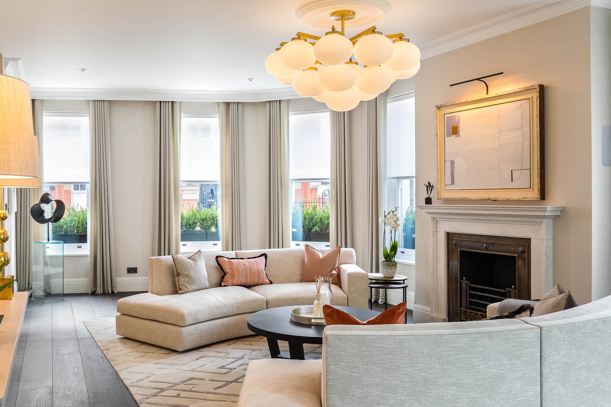 Luxury interior designer London Juliette Byrne designed this beautiful living room space in Chelsea London