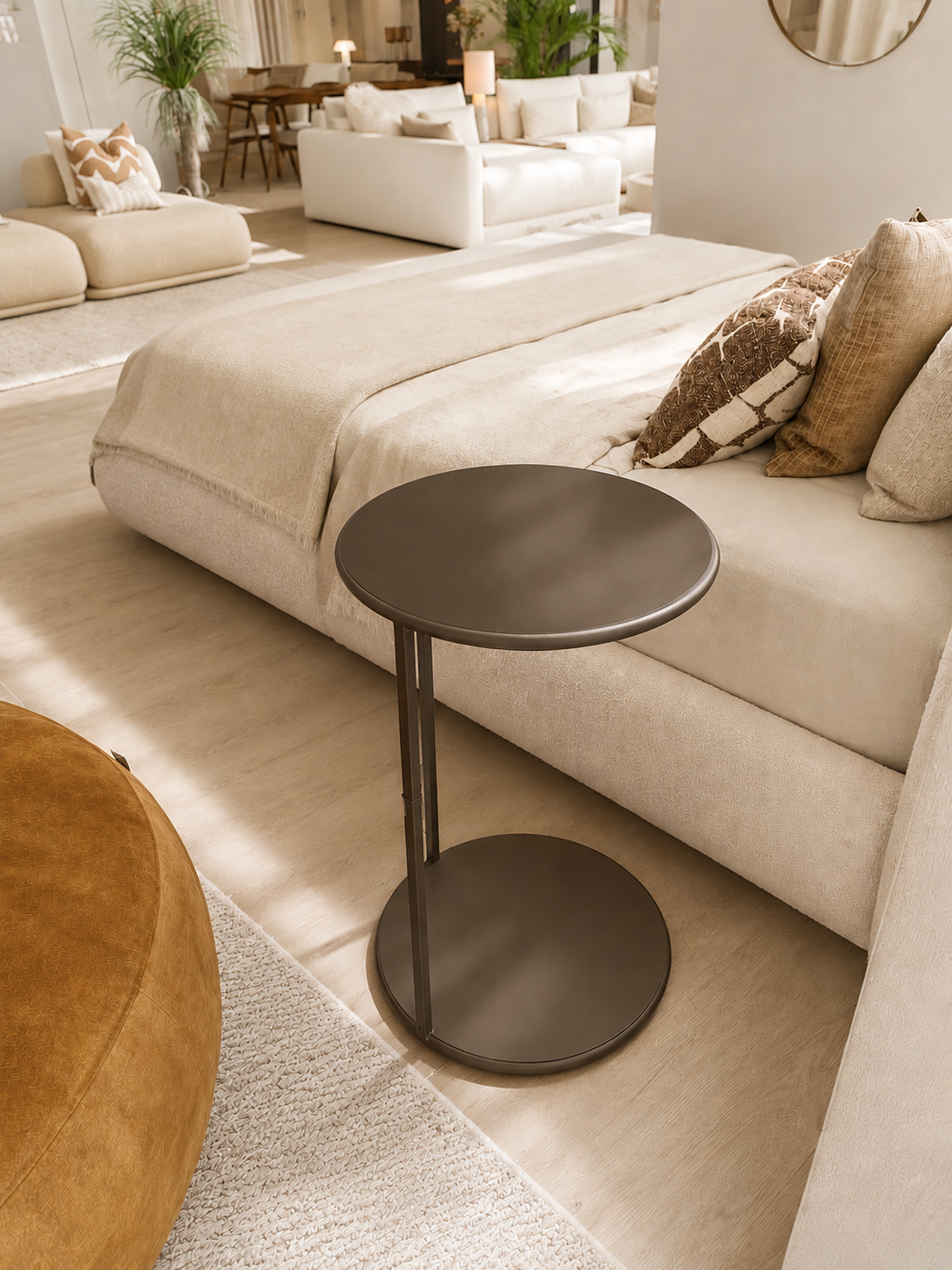 Metro bijzettafel  raw iron rond