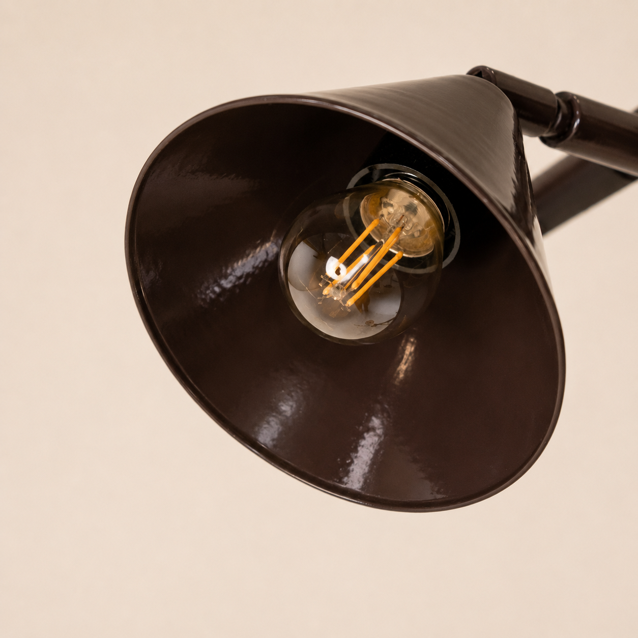 Lana_Lamp_6.png