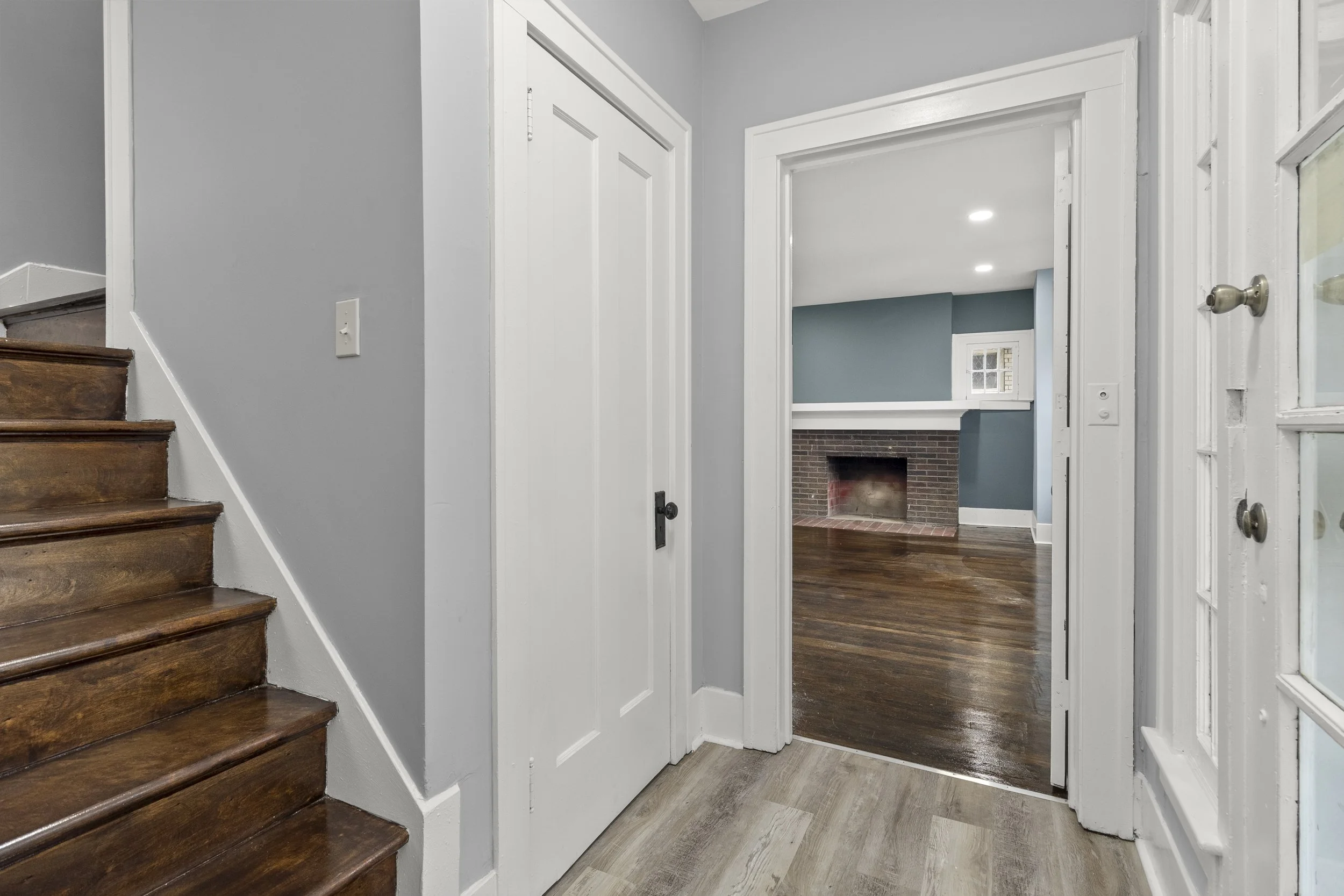 044 - 2989 Calvert -  OnDemand Pix Photography.JPG