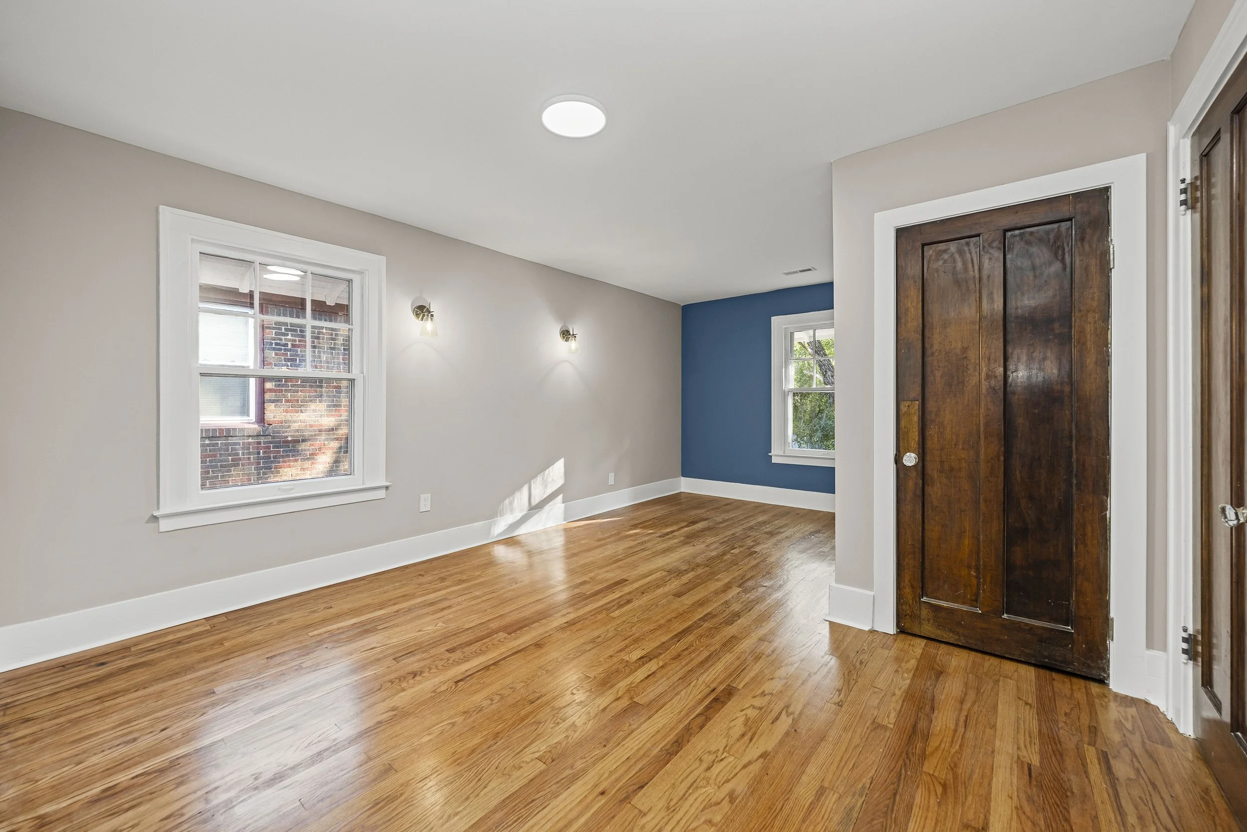 24 - 561 Lakewood - OnDemandPix Photography.jpg