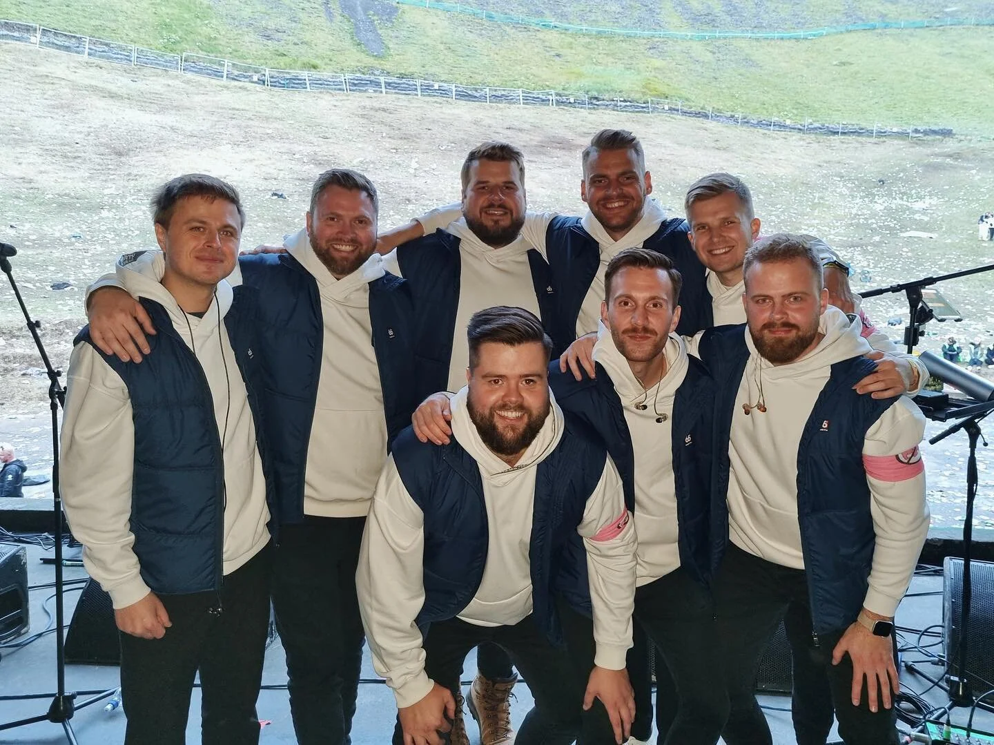 VILTU HEYRA &THORN;ITT &Oacute;SKALAG &Aacute; &THORN;J&Oacute;&ETH;H&Aacute;T&Iacute;&ETH; &Iacute; &Aacute;R? 🔥
Far&eth;u inn &aacute; www.bandmenn.is/oskalag og sendu okkur &thorn;itt &oacute;skalag. &THORN;a&eth; er aldrei a&eth; vita nema vi&et