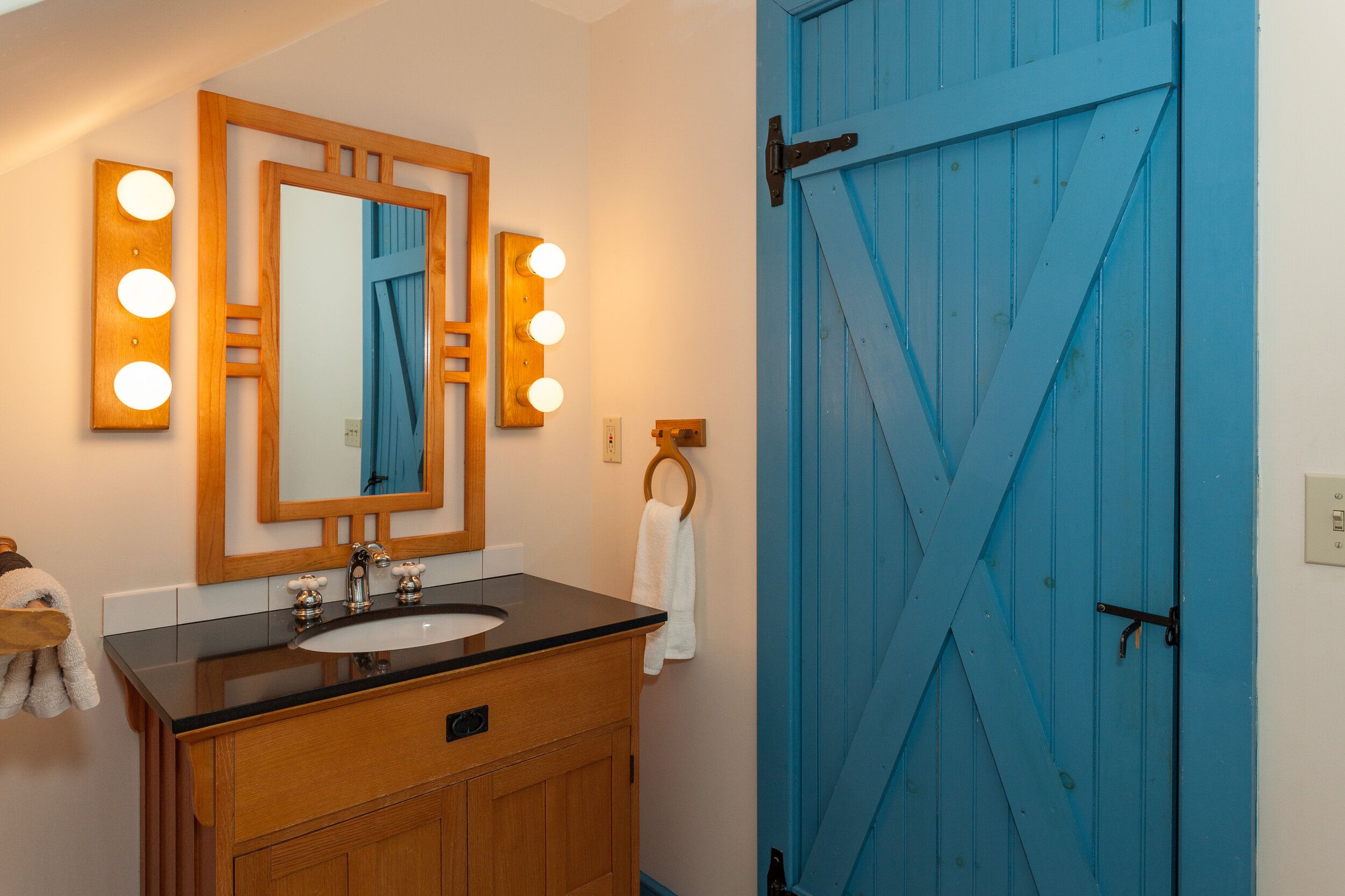 bluebath1LB.jpg