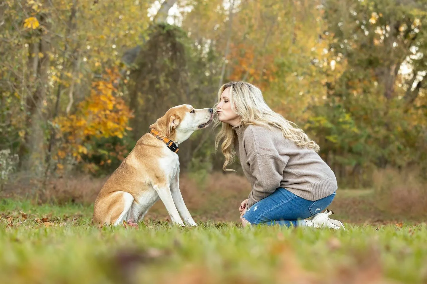 Your dog is family &mdash; let&rsquo;s capture that. ❤️

Pet + People Sessions are designed to celebrate the bond you share, whether that&rsquo;s play, quiet moments, or pure chaos (we love it all).

Ready to create custom artwork of you and your pup