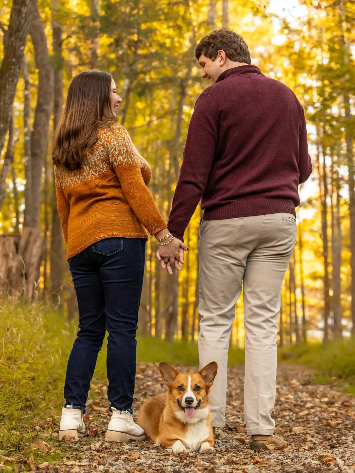 Raleigh&rsquo;s Pet &amp; People Photographer 🐾 

Pet + People Sessions are designed to celebrate the bond you share, whether that&rsquo;s play, quiet moments, or pure chaos (we love it all).

Ready to create custom artwork of you and your pup(s)? ?
