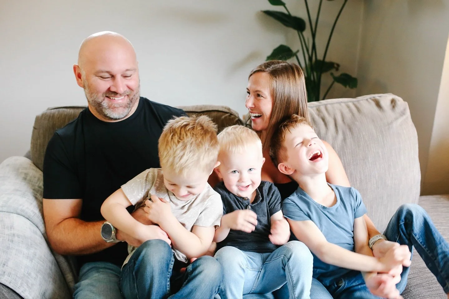 House full of love and laughter 💜

#kthomphoto #familyphotoideas #lifestylefamilyphotographer #lifestylefamilyphotos #cowichanvalleyphotographer #duncanbc #cowichan #cowichanvalley #cowichanvalleyfamilyphotographer #duncanphotographer #vancouverisla