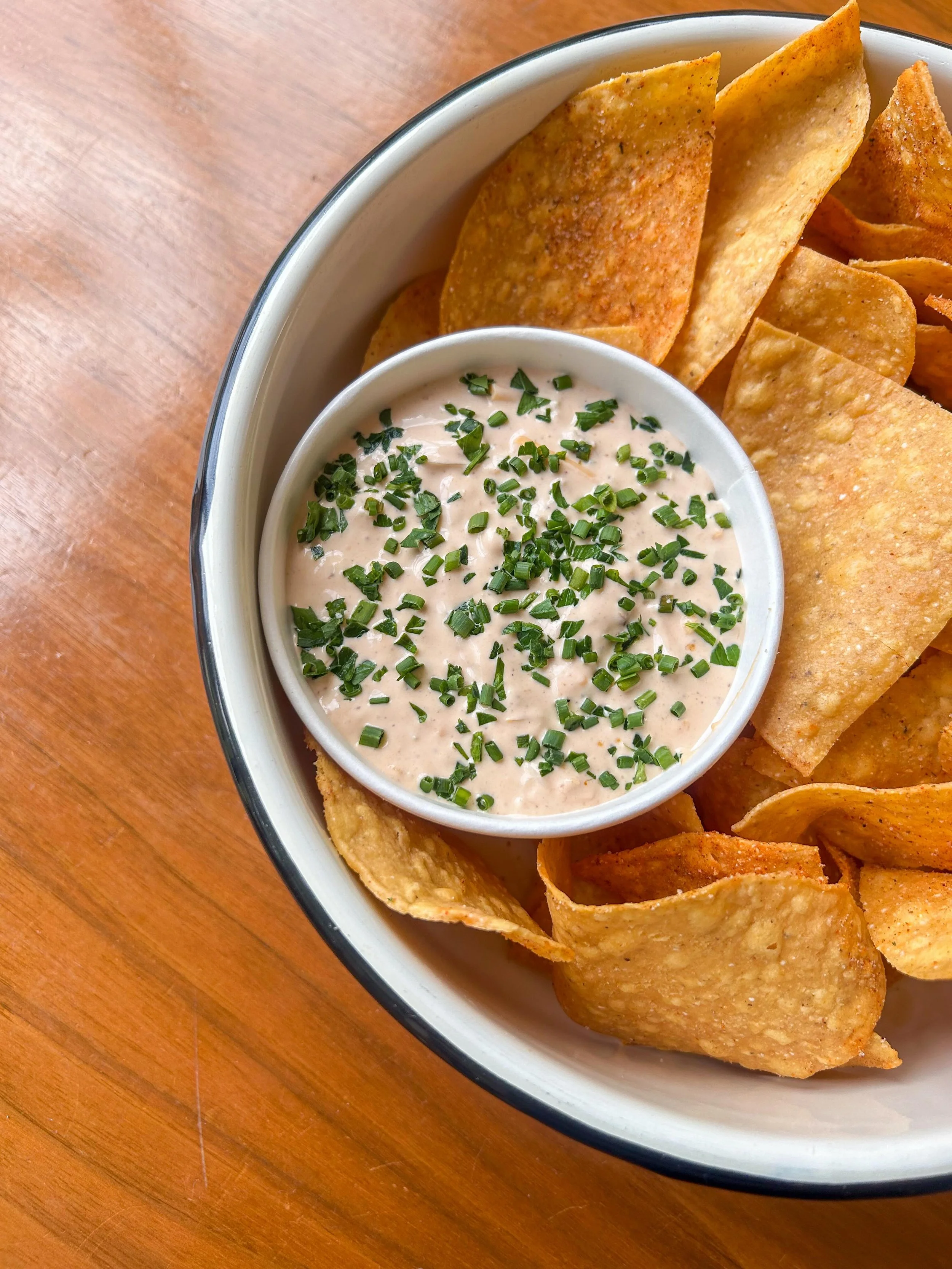 1 special. 1 not-so-secret menu item.

🧀 Chipotle Cheddar Dip served with tortilla chips. Smoky, cheesy, and just the right amount of heat.

🥪 The Bills Cauliflower Sandwich swaps crispy chicken for crispy cauliflower tossed in our smoked maple buf