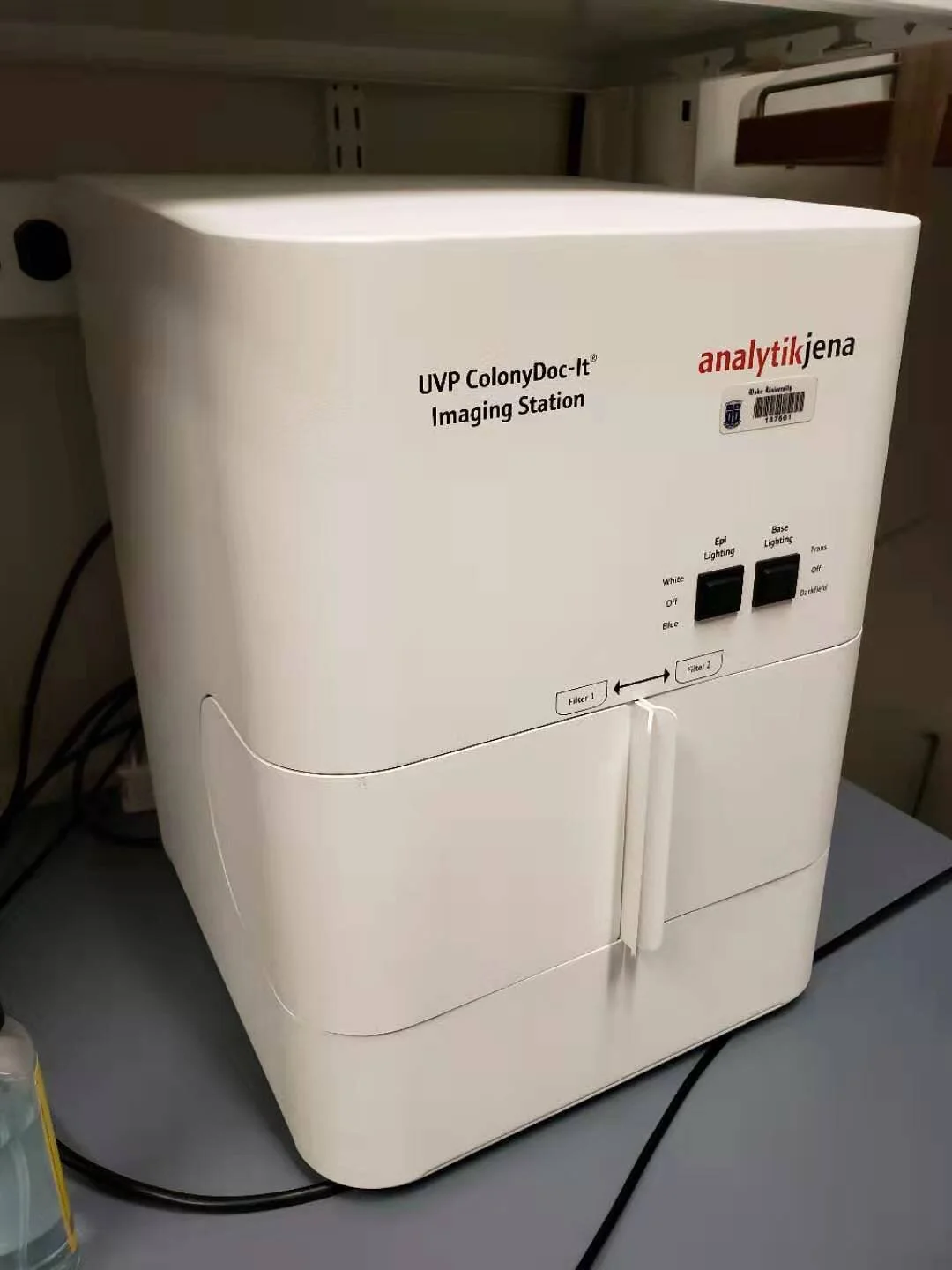 Colony imaging and counting station