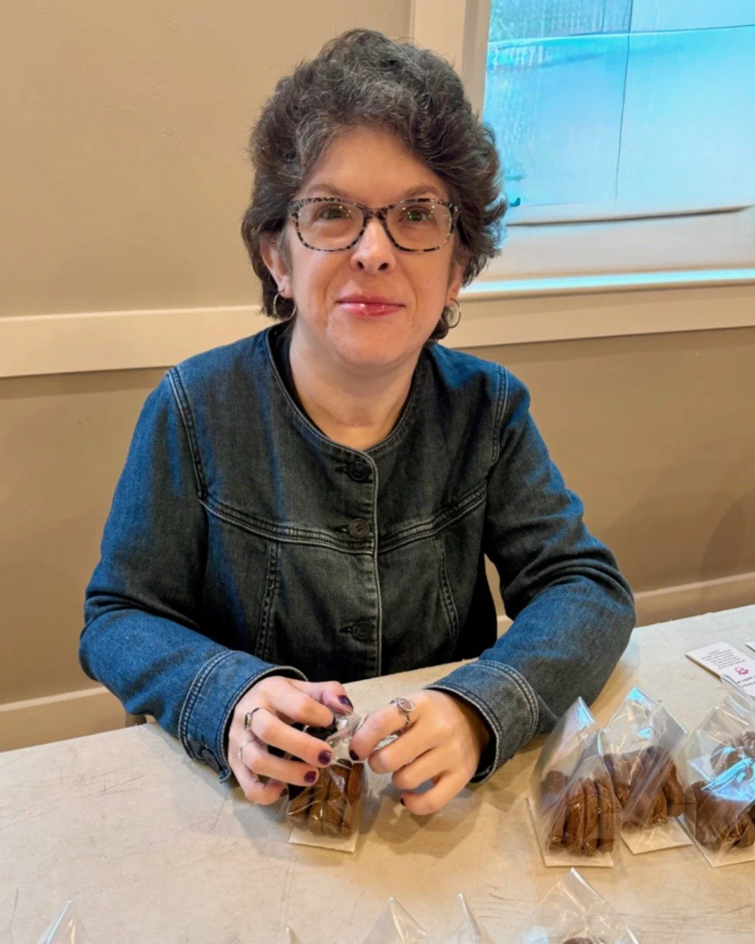 We are thrilled to introduce you to our two new fall interns &ndash; Beth and Liam &ndash; who have jumped right in and been incredible assets to the Pawfectly Delicious team over the last month. While both new team members are still trading days in 