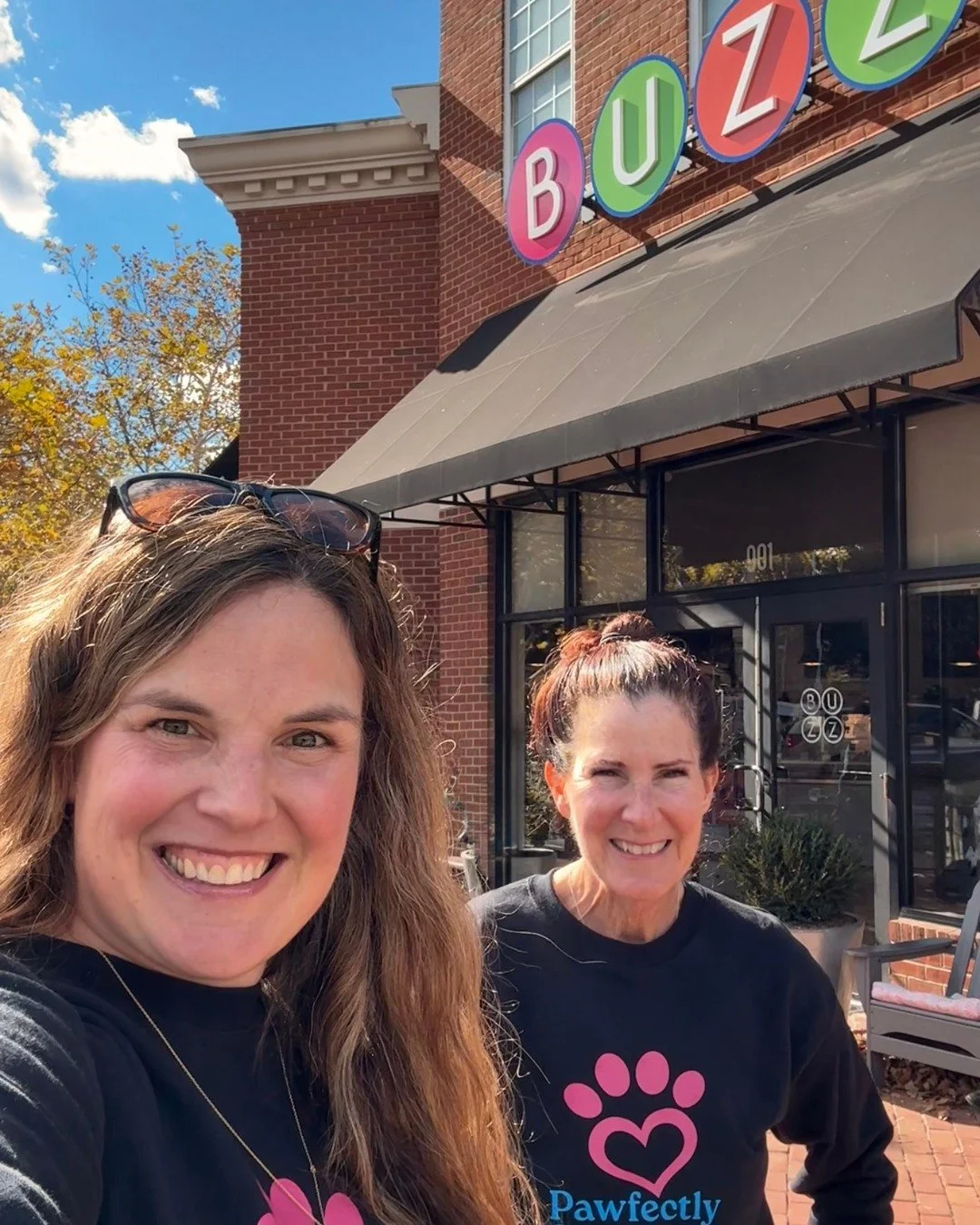 Did you know that Buzz Bakeshop in North Old Town, Alexandria, sells our dog treats? 🐾

It's the perfect local spot to stop by for a coffee and a pastry, plus you can grab a treat for your pup while you're there!

Thank you, @buzzbakeshop, for your 