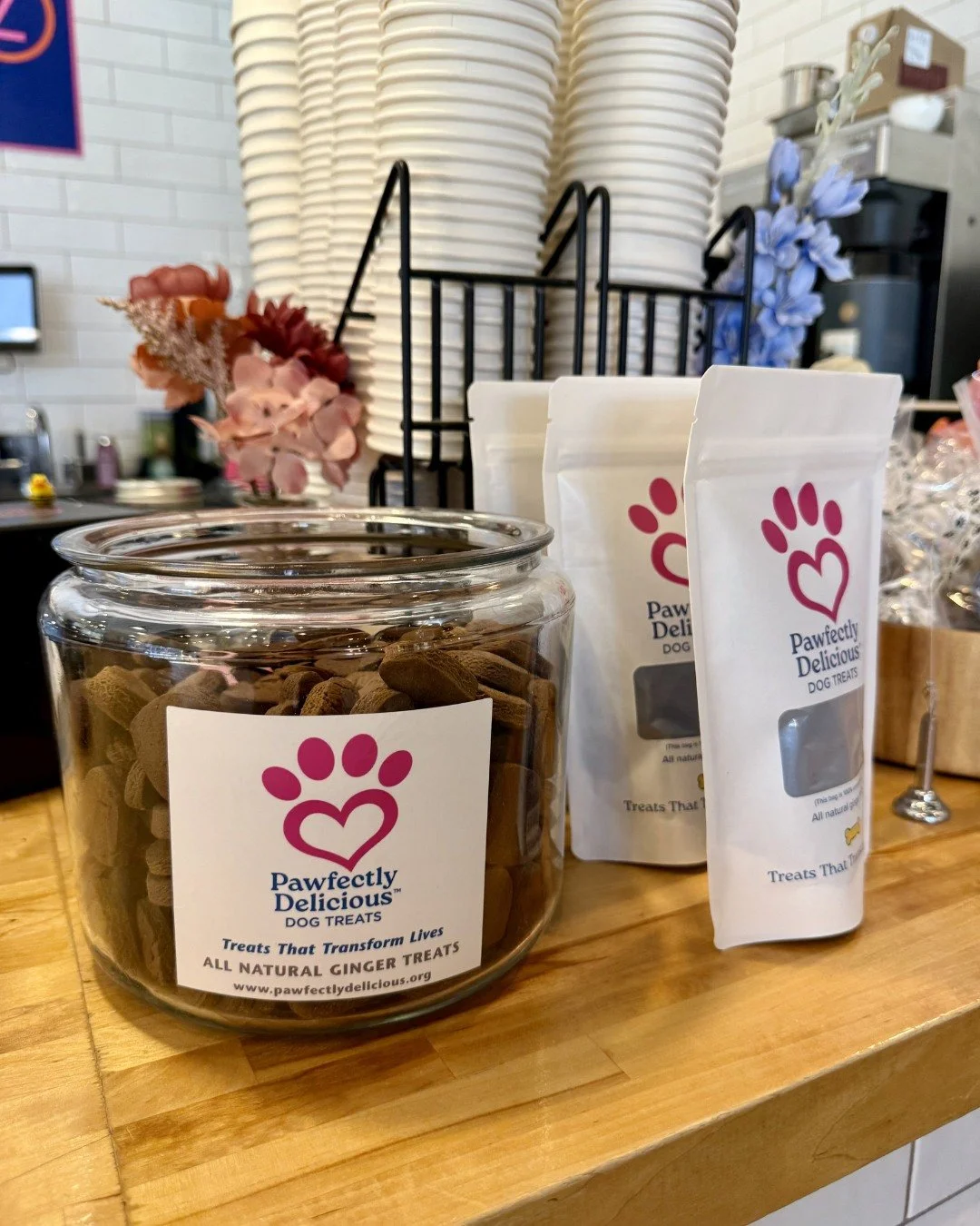 Can you guess which of our retail partners has been stocking our heart-shaped treats in bulk for their four-legged visitors? 🐾☕

Here&rsquo;s a hint&hellip; they serve coffee for humans and treats for pups, their name rhymes with "fuzz," a