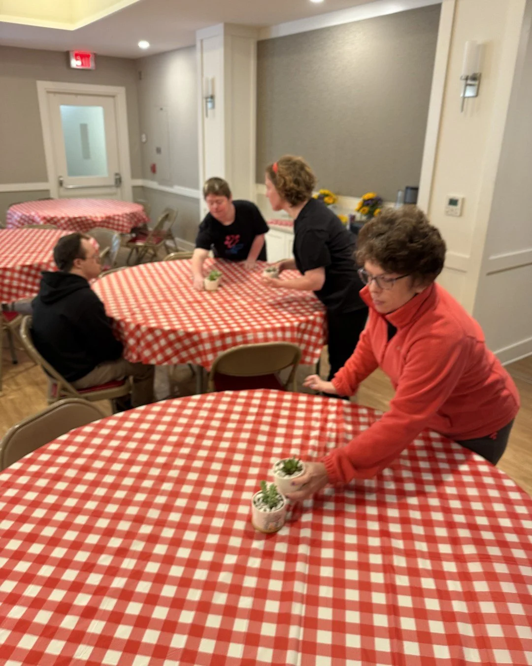 We had so much fun at our lunch to celebrate National Volunteer Month! 🎉

Our volunteers are such an important part of the Pawfectly Delicious Dog Treats community. From helping in the kitchen and supporting our team at events to assisting with admi