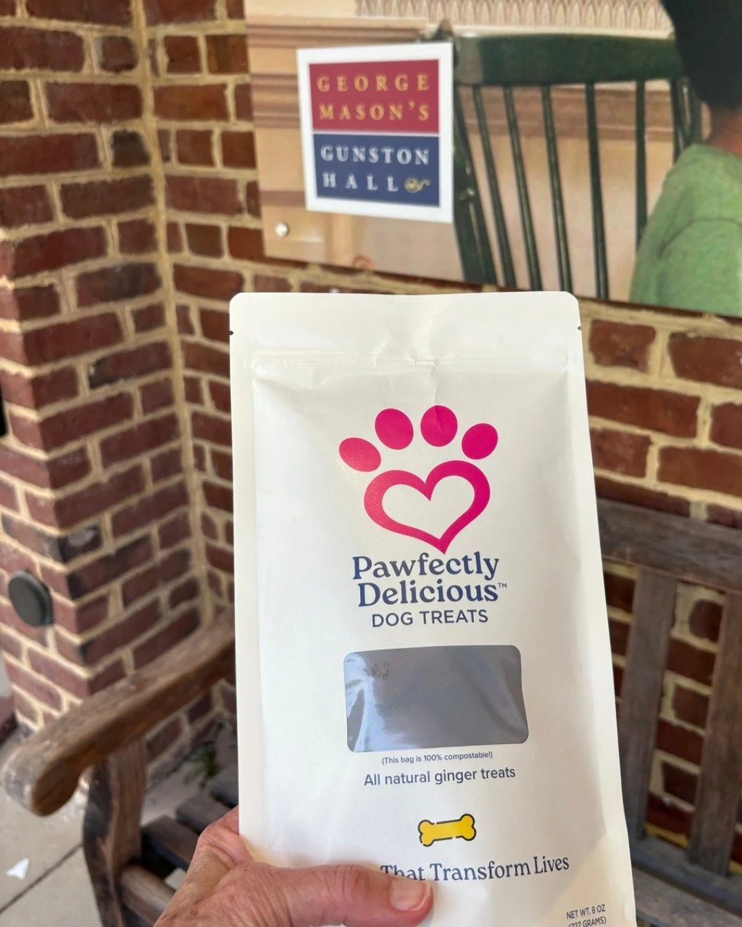 Retail partner spotlight! We've had our treats for sale in the historic Gunston Hall gift shop for over a year now, and Anne recently dropped off a new order!

Go take a tour of @historicgunstonhall - the once home of George Mason - and be sure to ch