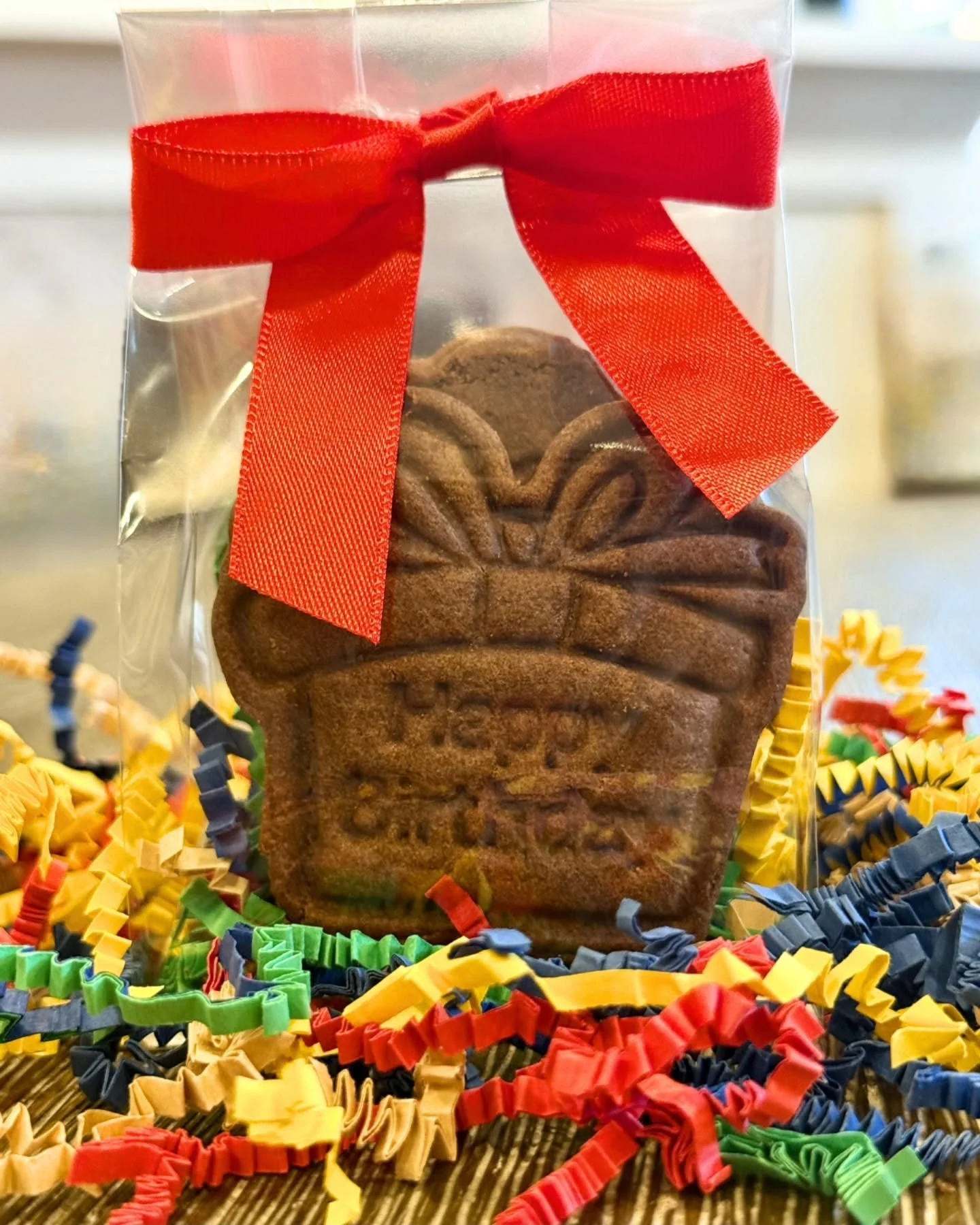 We've got the pawfect treat to help celebrate your pup's birthday! 🎁

Our Happy Barkday Medley contains 4 adorable birthday themed treats to help your pup celebrate their special day! 

Shop our Happy Barkday Medley on our website using the link in 