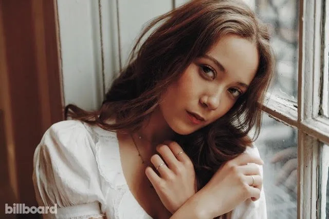 The Intersectionality of Jazz: Laufey