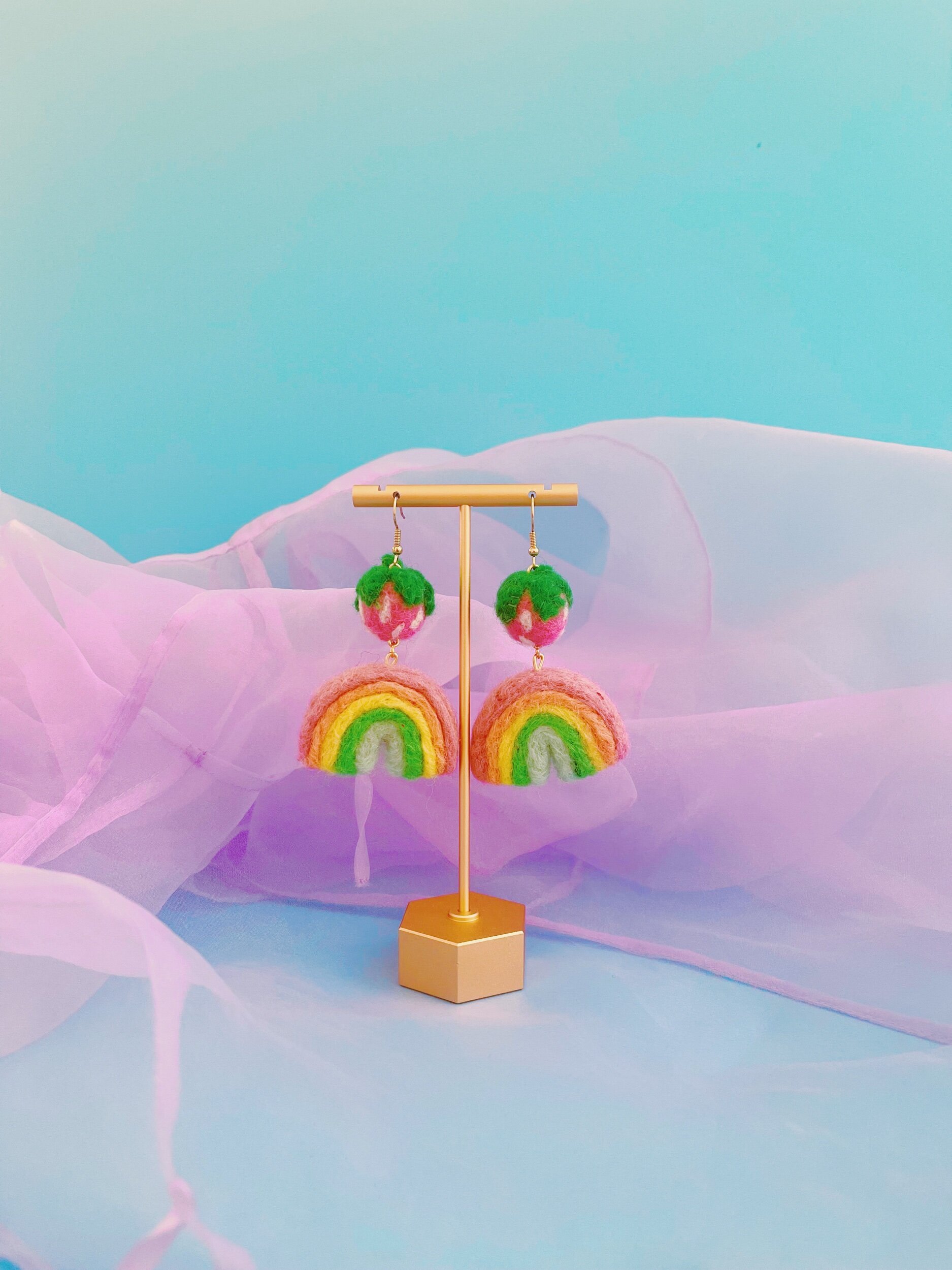 864B6EF4-4D11-4203-AADE-335AF80890FD