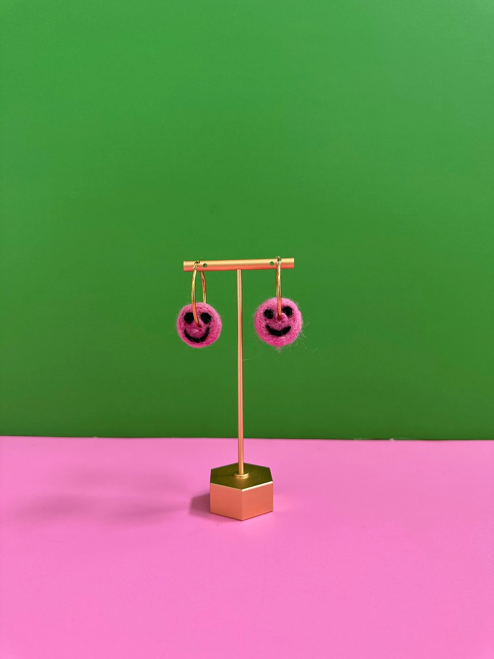 32E5FD31-28AB-4BD5-A6B0-577BB9AD9718