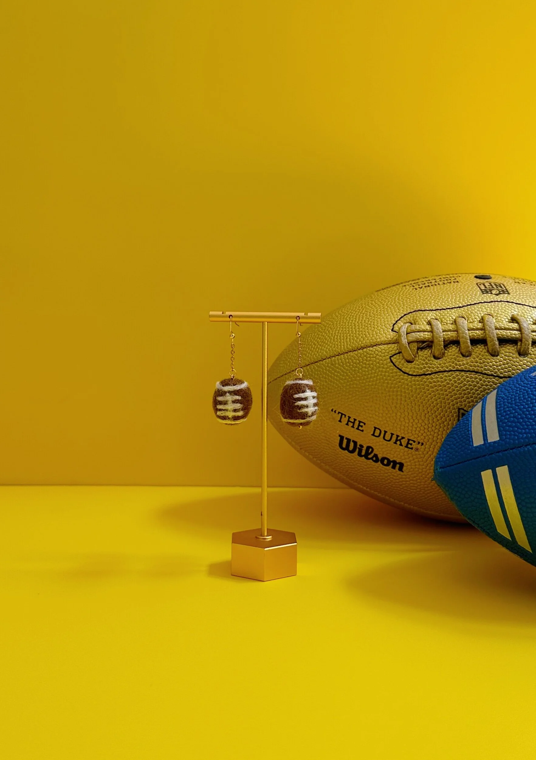 E59FFB21-7099-4948-BFFF-149B87D22103