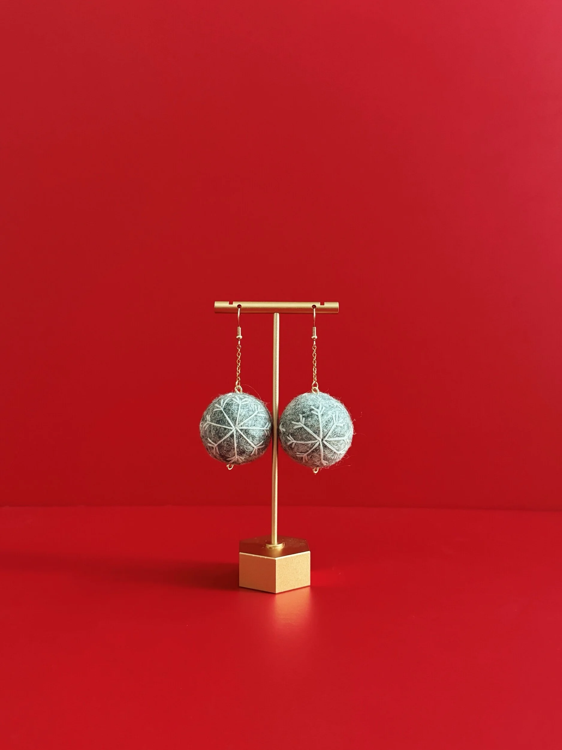 6BC5D865-CC97-47E5-B4D0-C80D3640322A