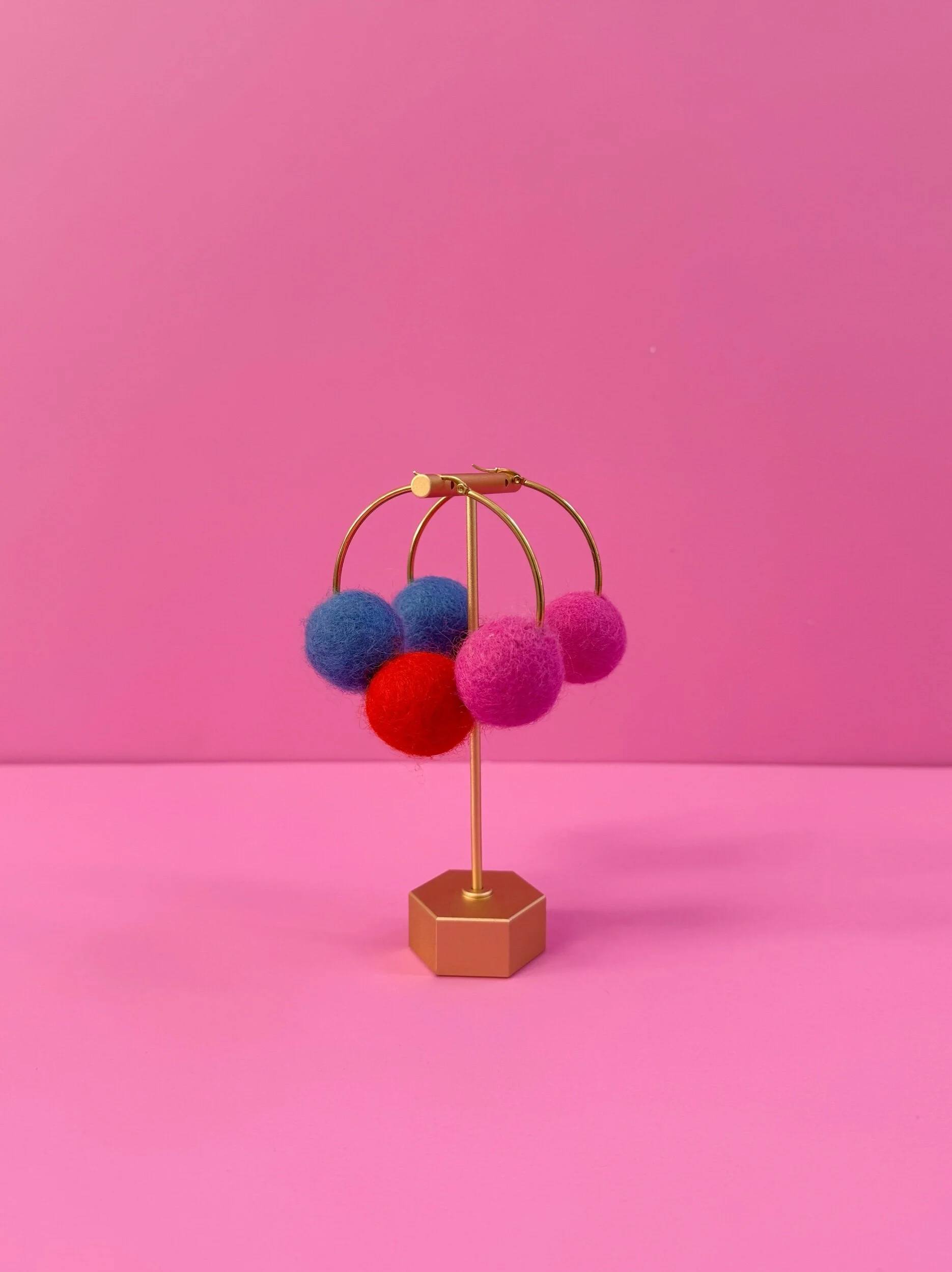 5F323829-987C-40B2-8C21-522C20B2DAC8