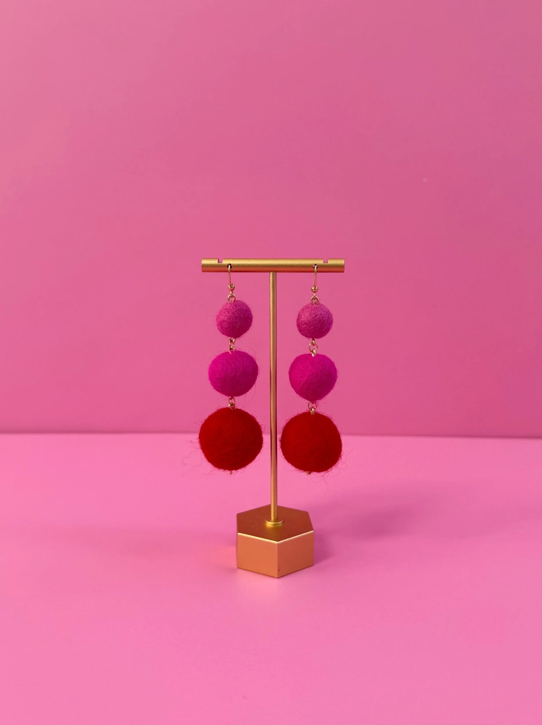 8CAC1105-DFCA-4811-899C-8B771D1F23BC