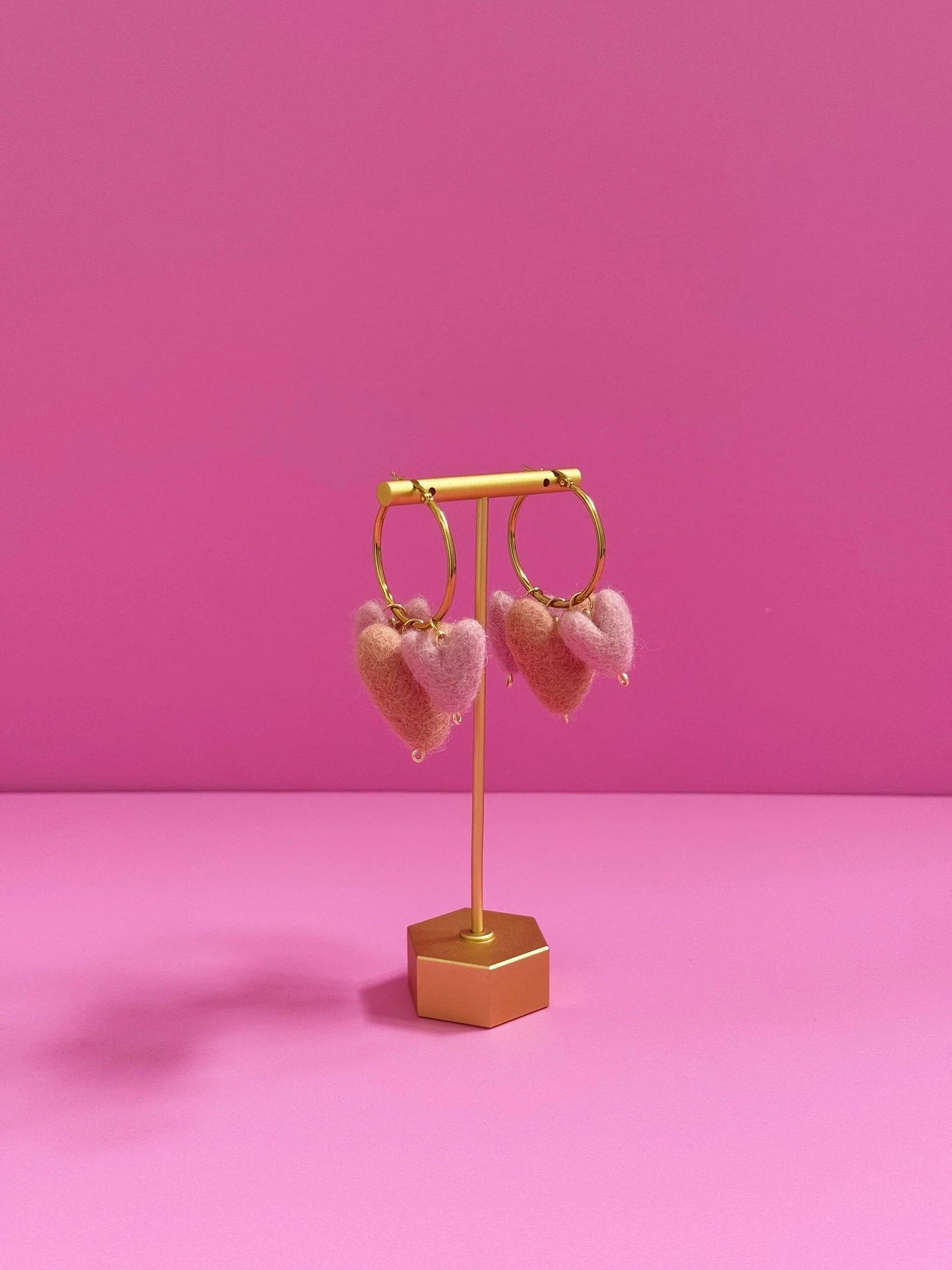 1486B363-B0FC-45A5-B67F-BBECCAF60702