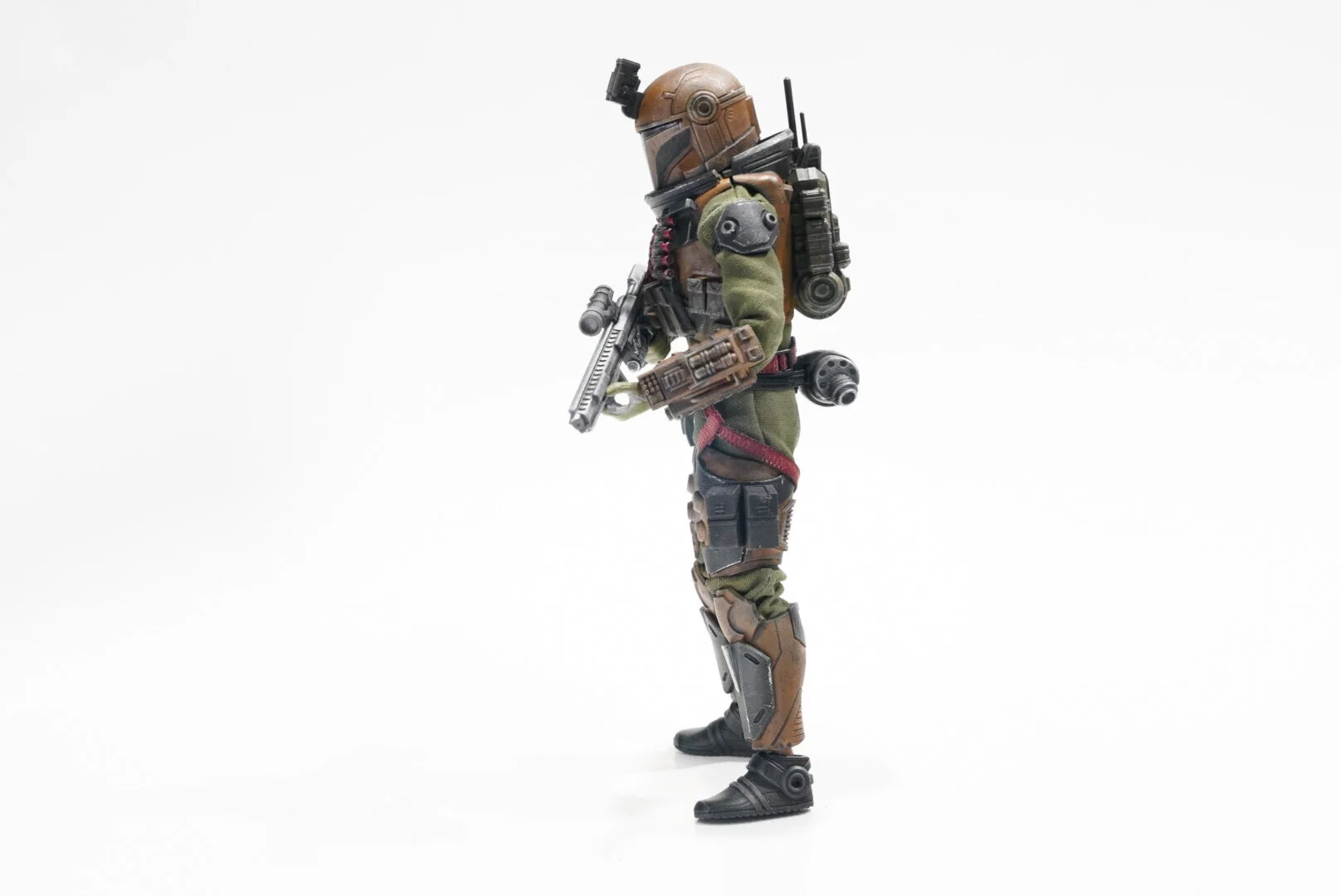 DB549FBB-92B5-42BA-97F3-71C098F6831B