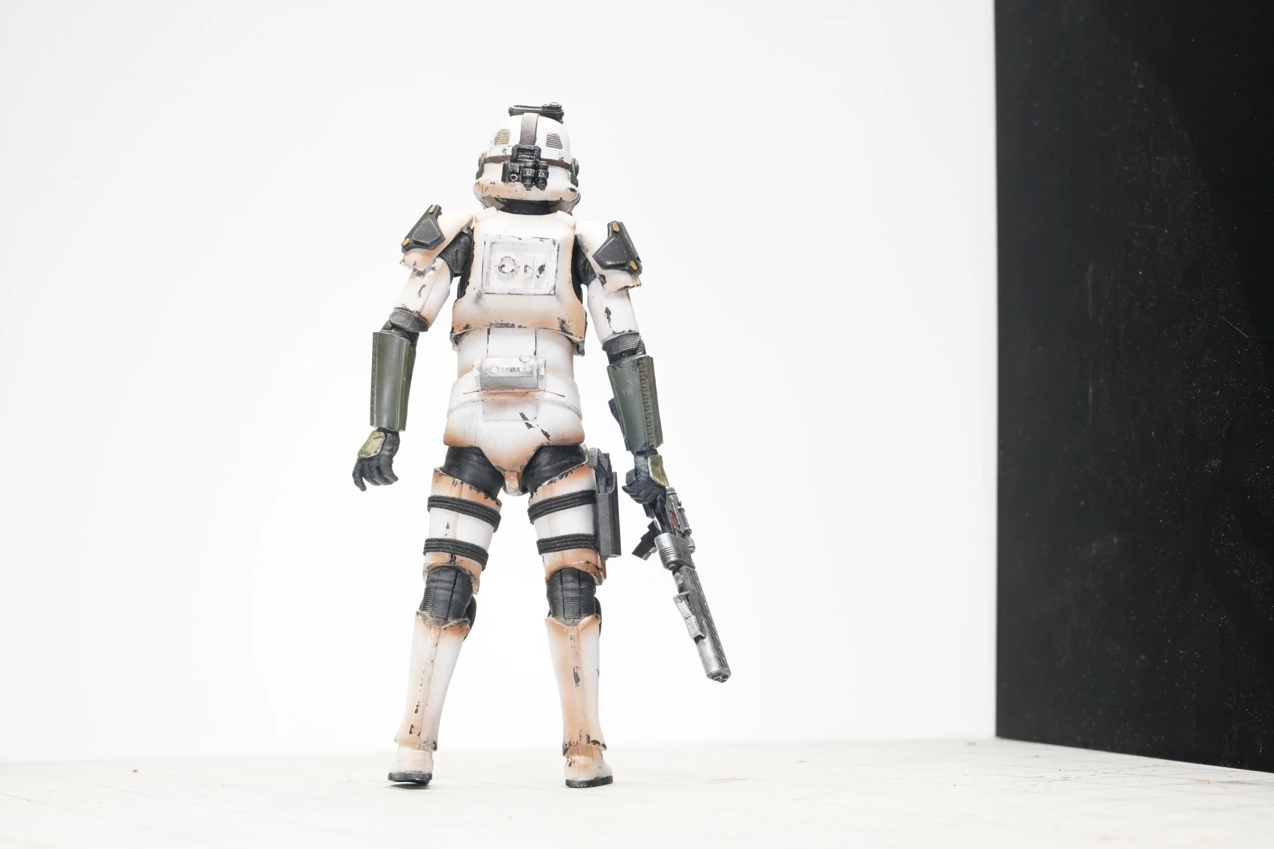 14FB2E0D-B7A9-404A-875C-46C2EC4B5FB2