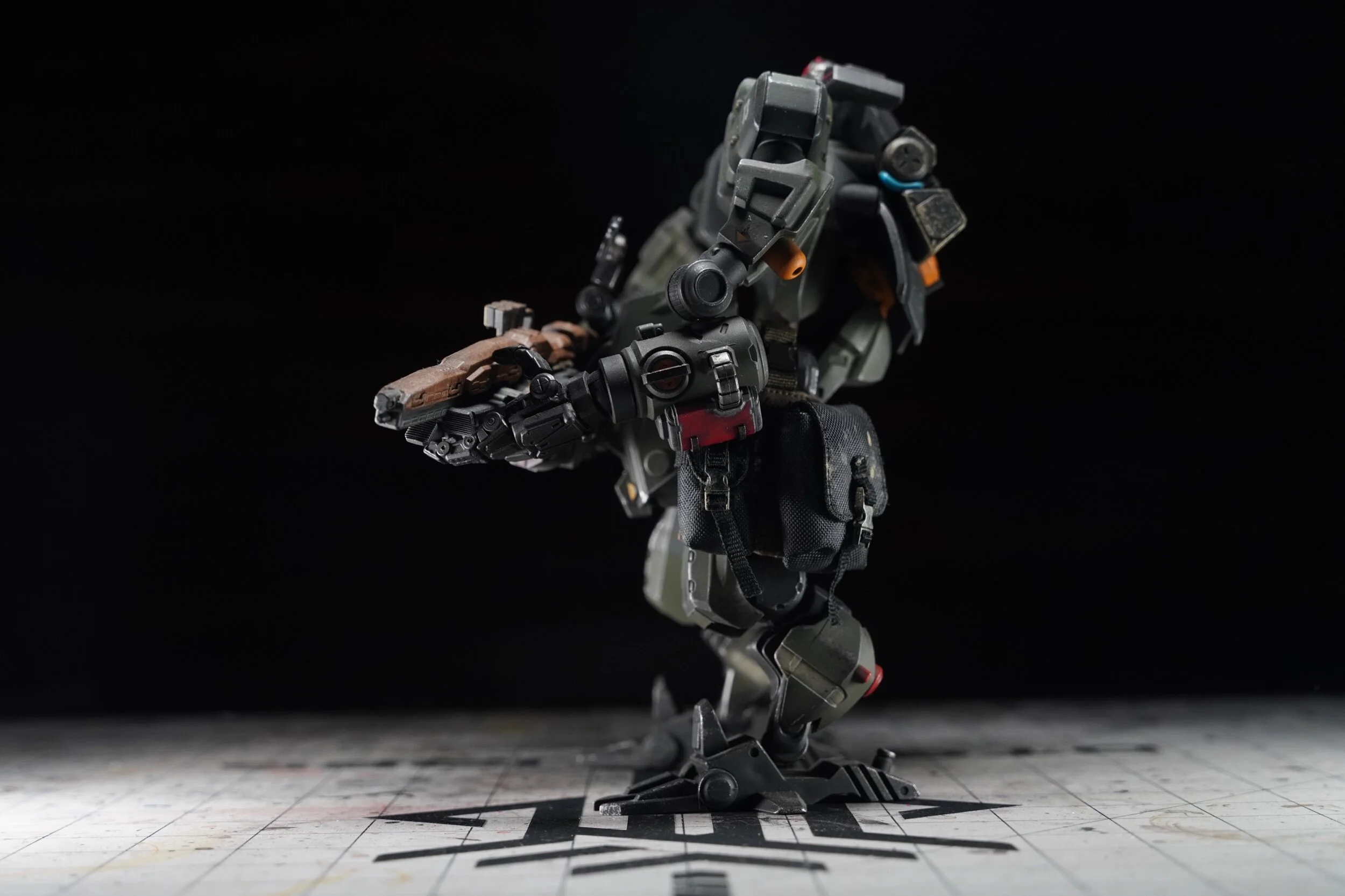 DB8A7E67-01EC-497F-9905-9E42FB079A1B