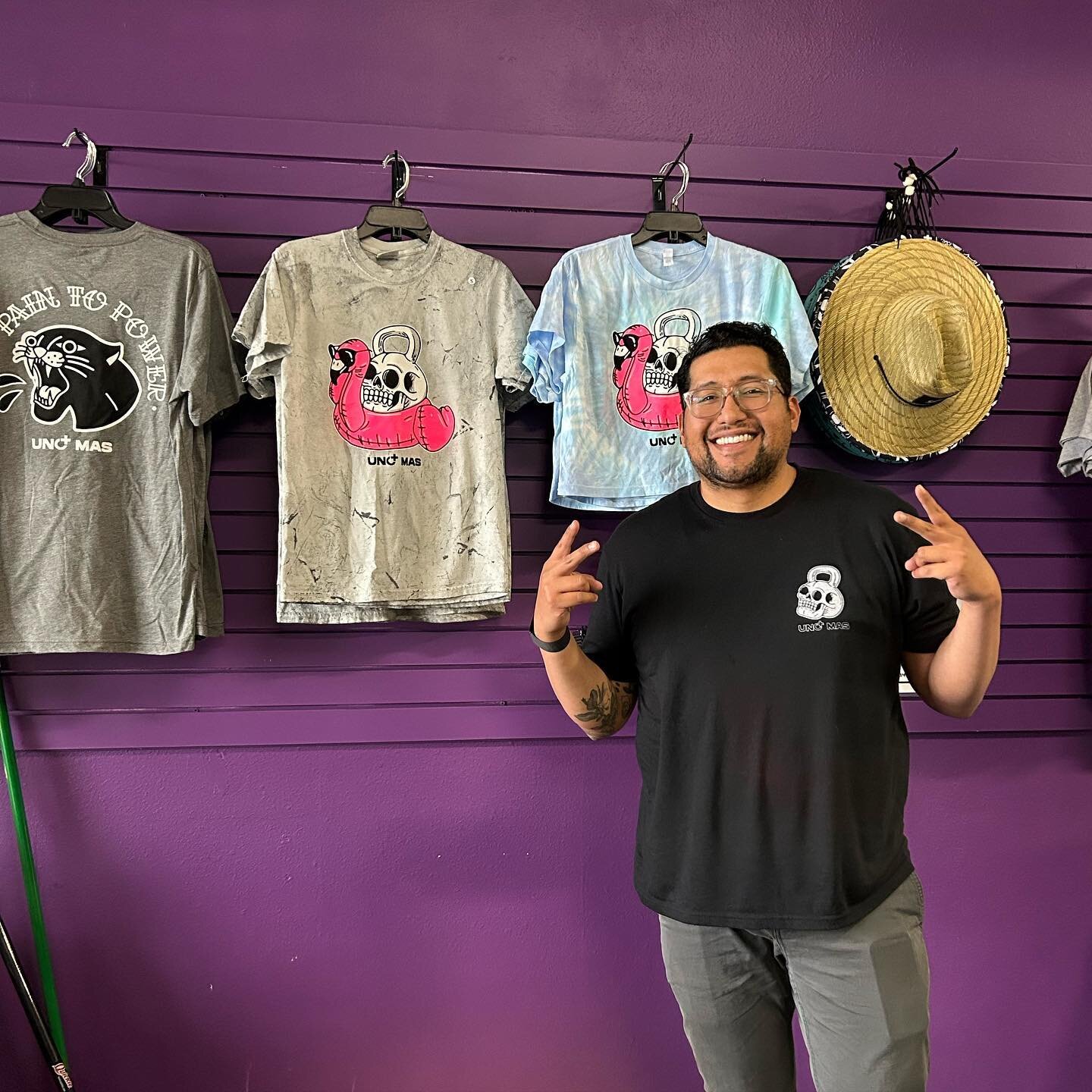 You can now buy @unomasropa gear at One Beat!! We are so excited to partner with them!! Grab your goodies today!! 

#weareonebeat #onebeatcrossfit #onebeat #unomas #unomasropa #community #crossfit #aurora #fitfam