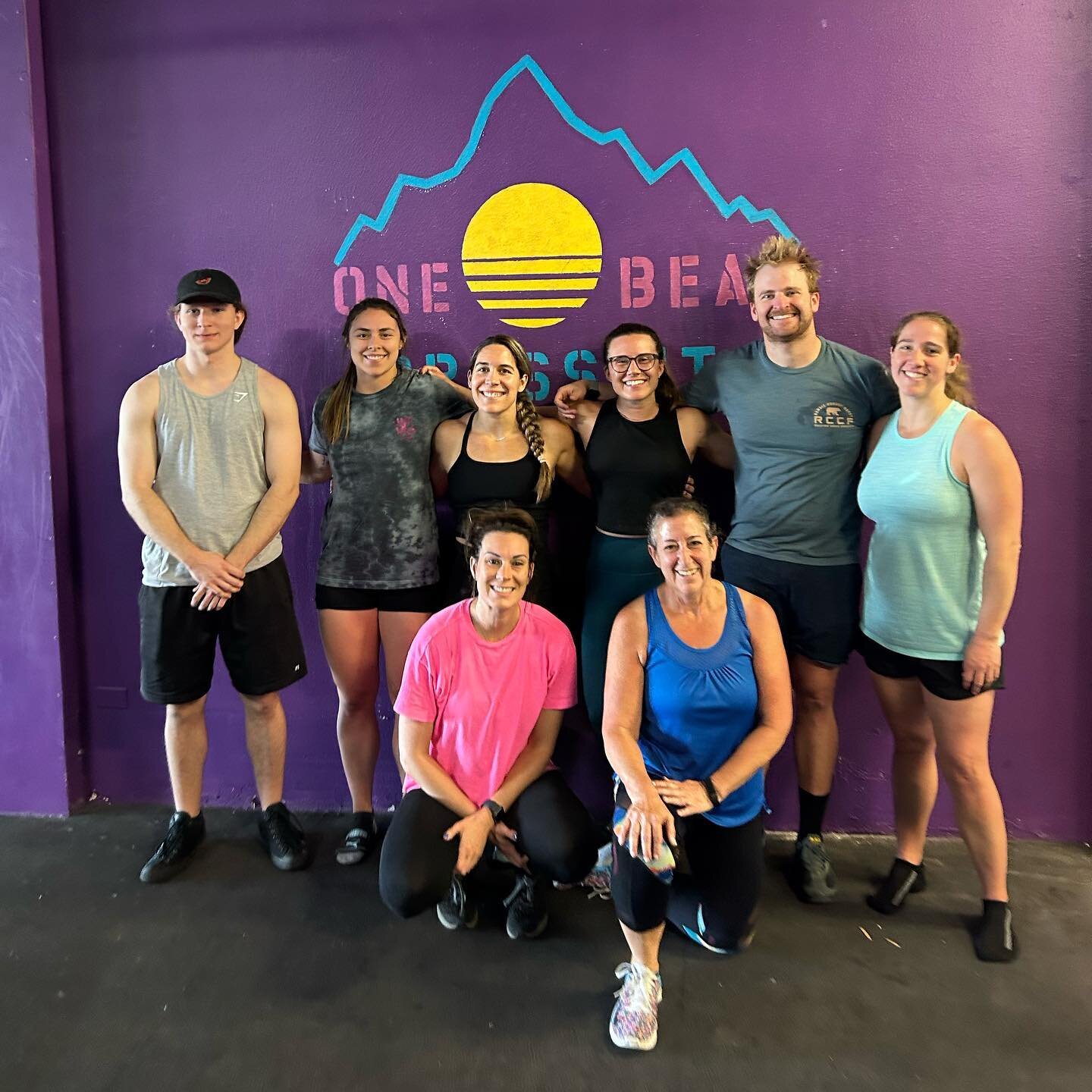 Another fun Saturday in the books!!💪🏼 Come join us!! 

#weareonebeat #onebeatcrossfit #onebeat #fitfam #humblehappydriven #saturday #saturdayvibes #workout #saturdayworkout #fitnessismorefunwithfriends