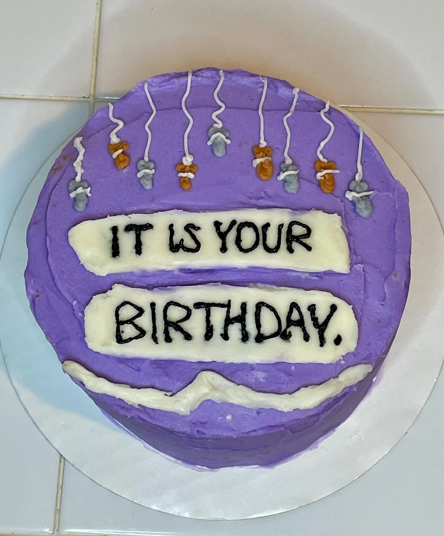 Got an Office-themed birthgay cake request! Decorating is honestly not my thing but I made it happen 😅

Vanilla cake with vanilla buttercream 🎂🍰 💜🌈 

You can always submit requests on my website, email me, or DM me! 

#queerbaking #thebaqueery #