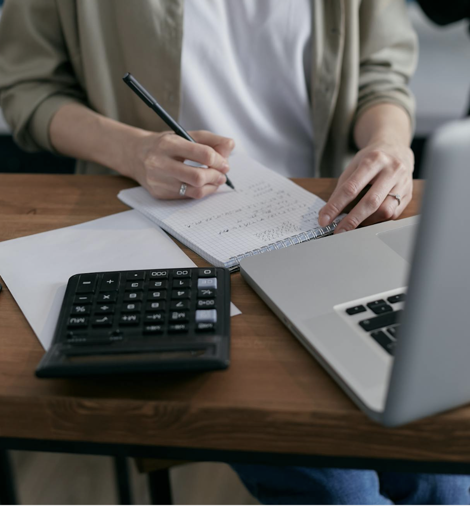 Prepare Cashflow Forecast for SME Business Loan Application