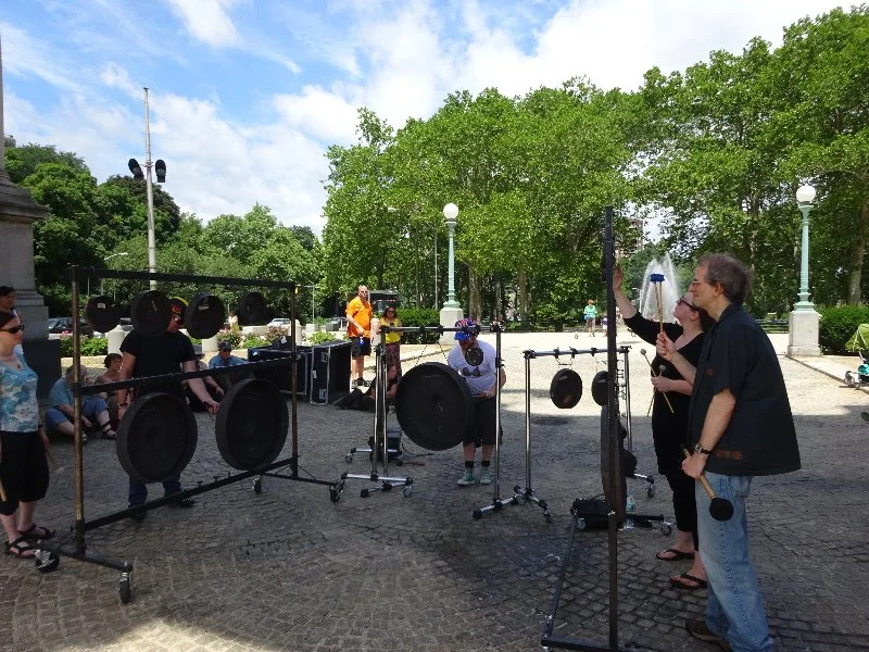 Make-Music-New-York-2015-gong-in-action.jpg