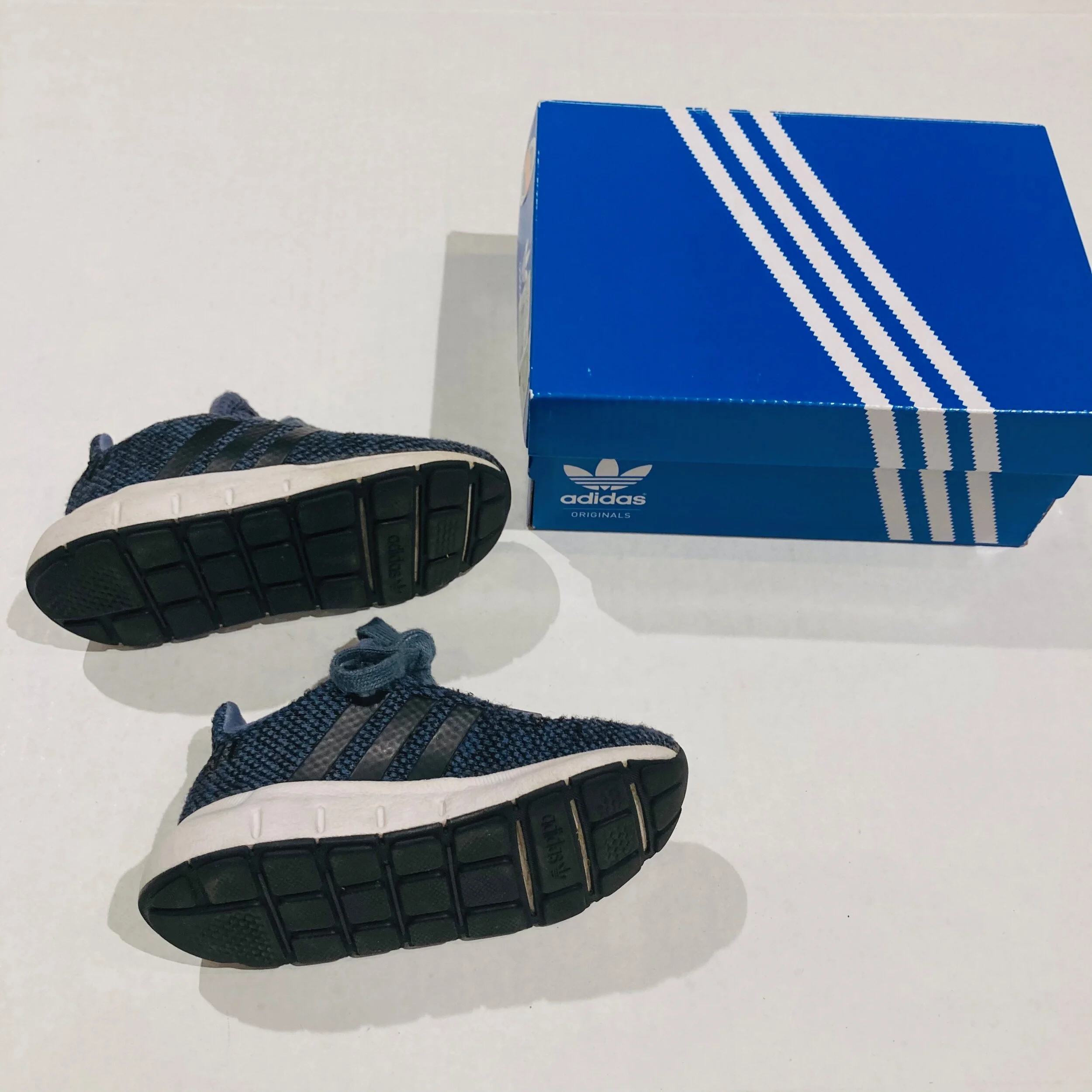 adidas originals size 6