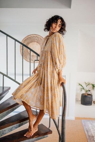 Kyra Midi Dress Size XS-S (sizes up)