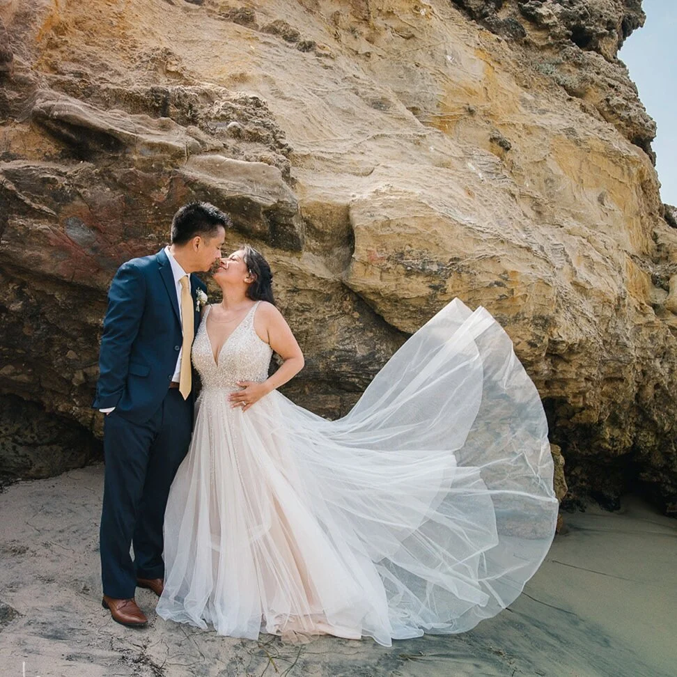 Rosie &amp; Andy seaside elopement in Corona Del Mar