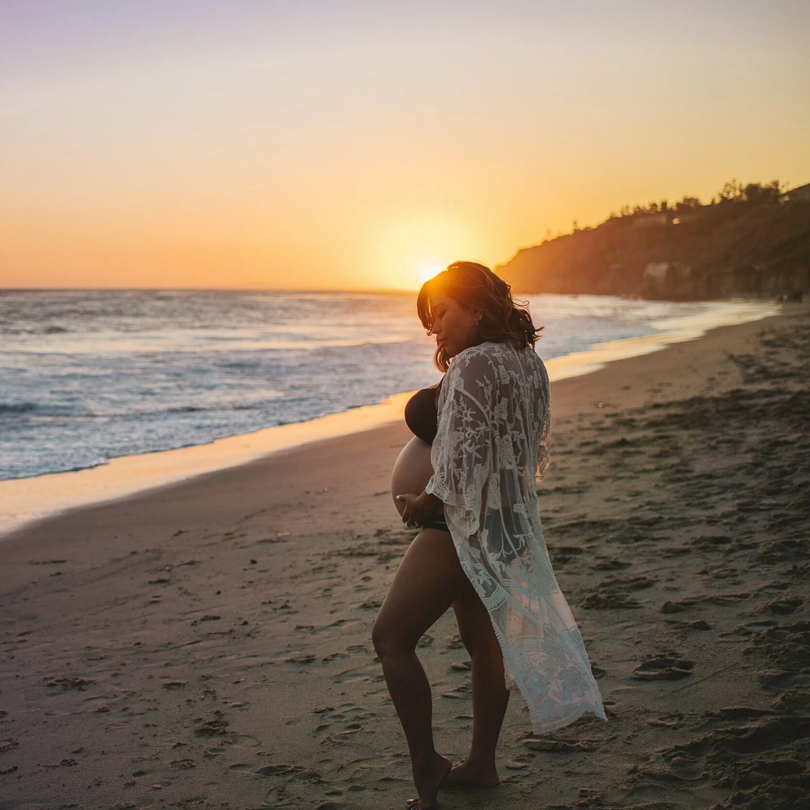 Michael and Racquelle Malibu beach maternity session
