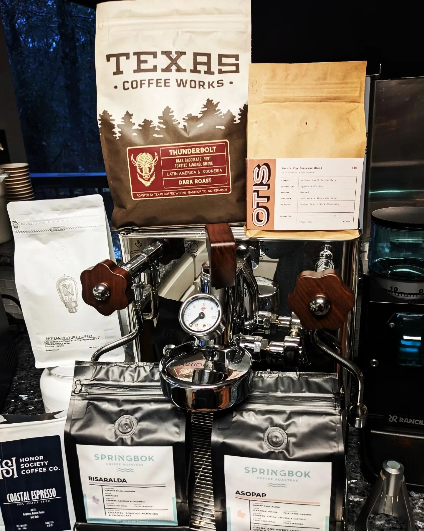 Current lineup of espresso beans - all terrific roasts from independent roasters.
Texas Coffee Works + Bastrop Texas
Otis + Lafayette Colorado
Springbok + Charleston S. Carolina
Honor Society + Tomball Texas
Artisan Culture + The Woodlands TX

#espre