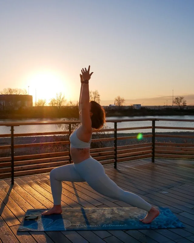 7 cours de yoga gratuits pour pratiquer chez soi