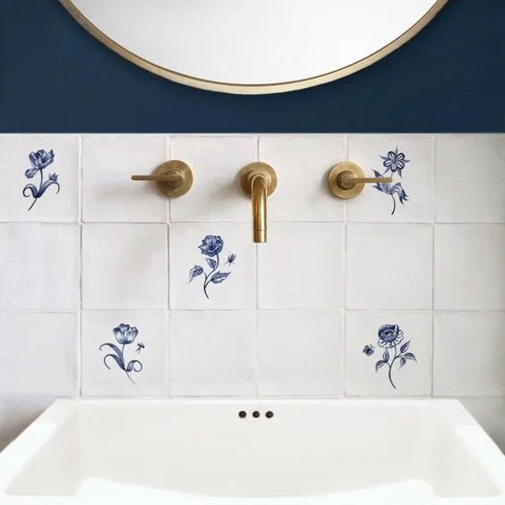 5 Ways to Style Antique Delft Tiles Now