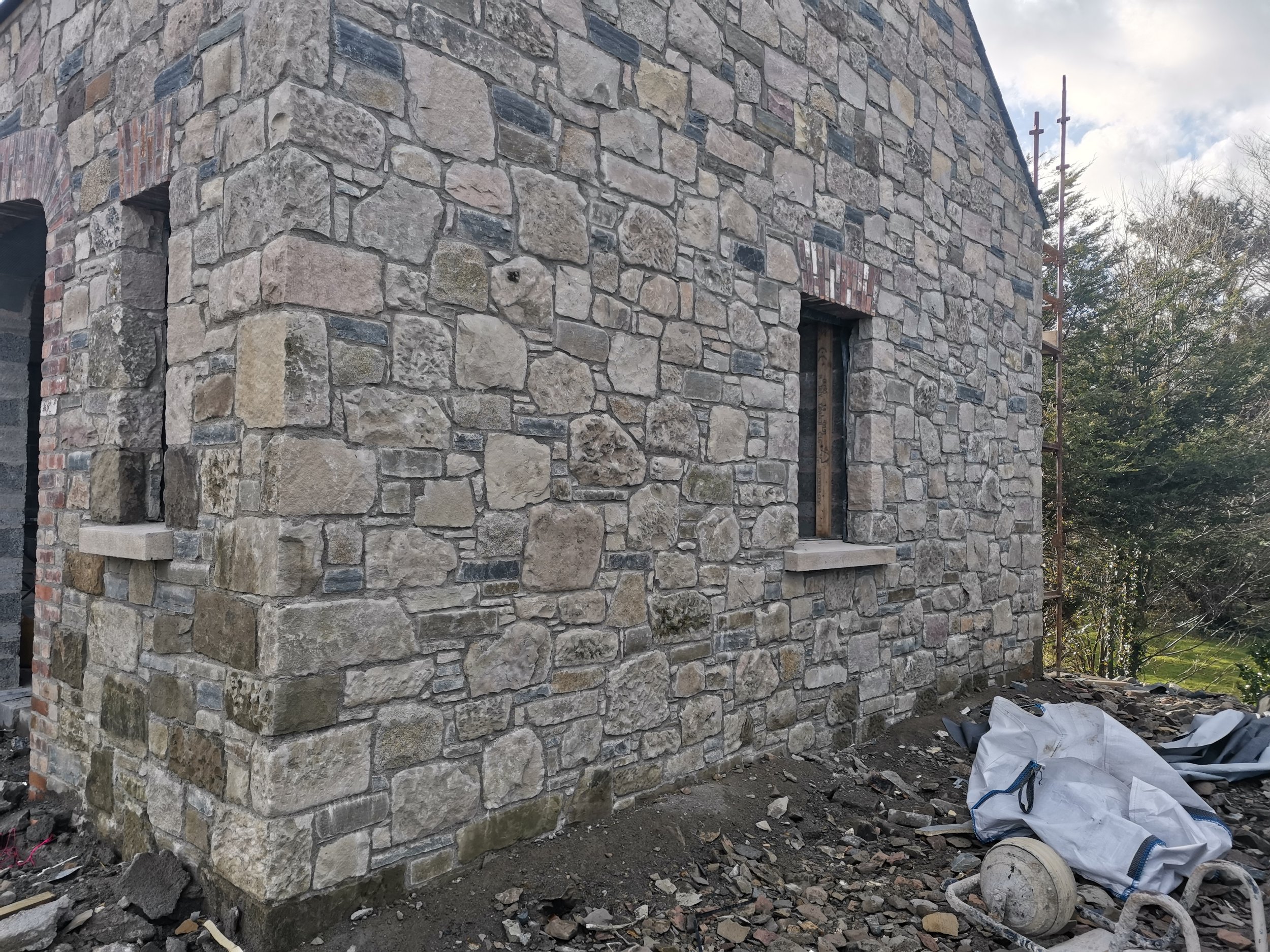 Reclaimed Sandstone Building Stone 