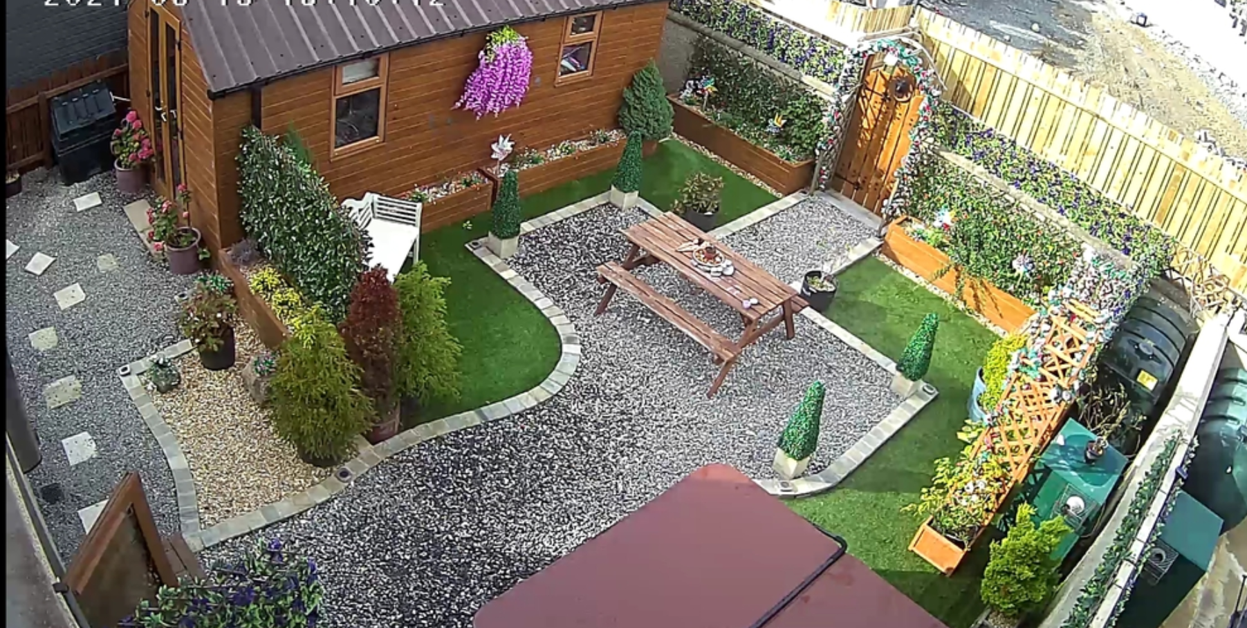 Image of a garden where shanlieve stones products have been supplied to 