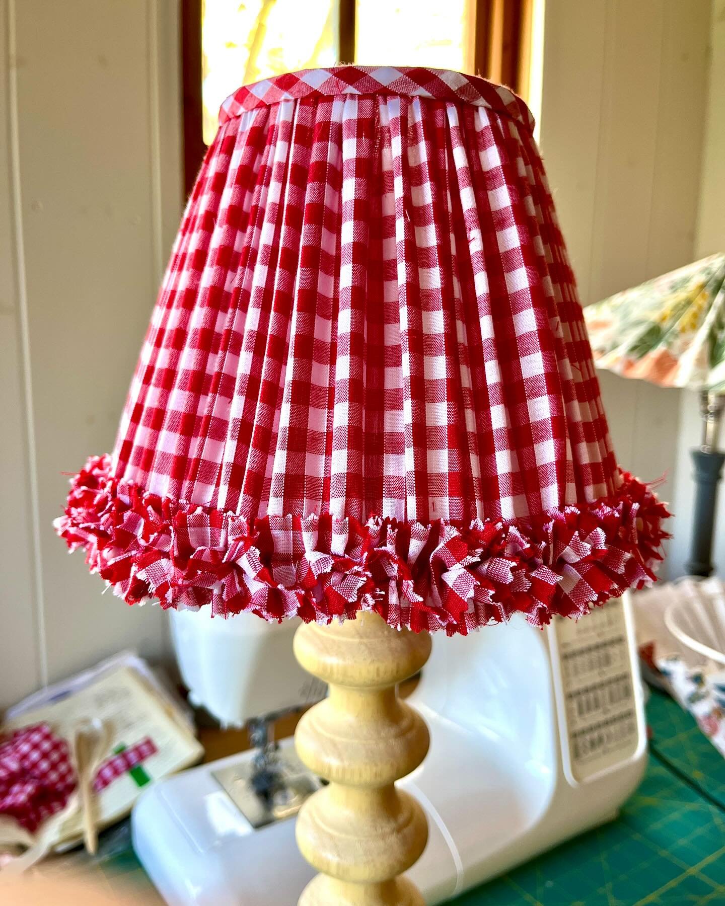 Ta da! Completed the gingham shade with its plump double ruffle trim &hellip;. one more to come.
I love love making these - handmade trims, outer gathered cover, inner smooth balloon lining - every bit handsewn 🥰