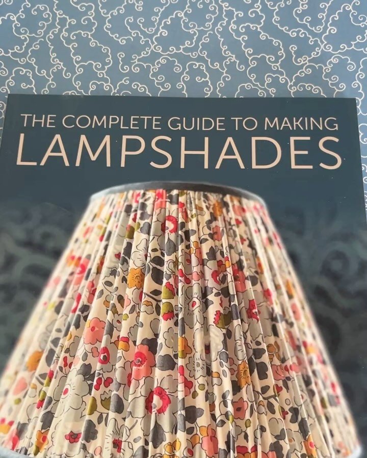 Thank you for all my book orders! It&rsquo;s exciting to see it being ordered from all over the world 🌍 🥰

Link in profile 🛒