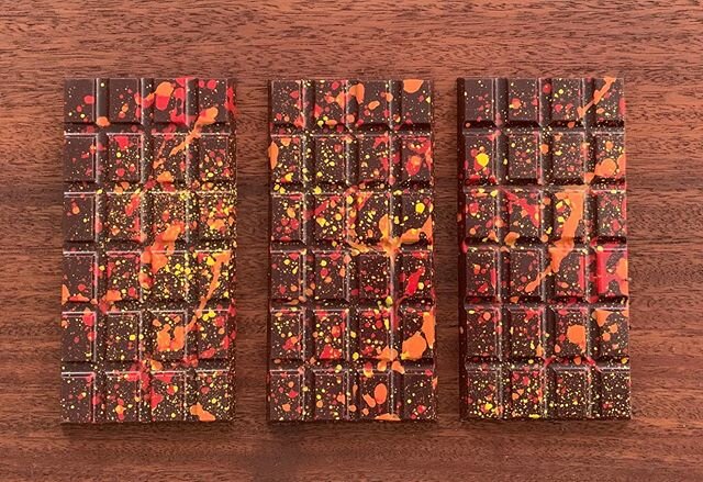 Say hello to our new delicious flavour of bean-to-bar artisan chocolate: the Jamaican Scotch Bonnet Pepper. Deep, sweet &amp; fiery. Choco lovers, get your tastebuds ready! 🔥🍫
.
.
.
#likklemorechocolate #artisanchocolate #bynadineburie #craftchocol