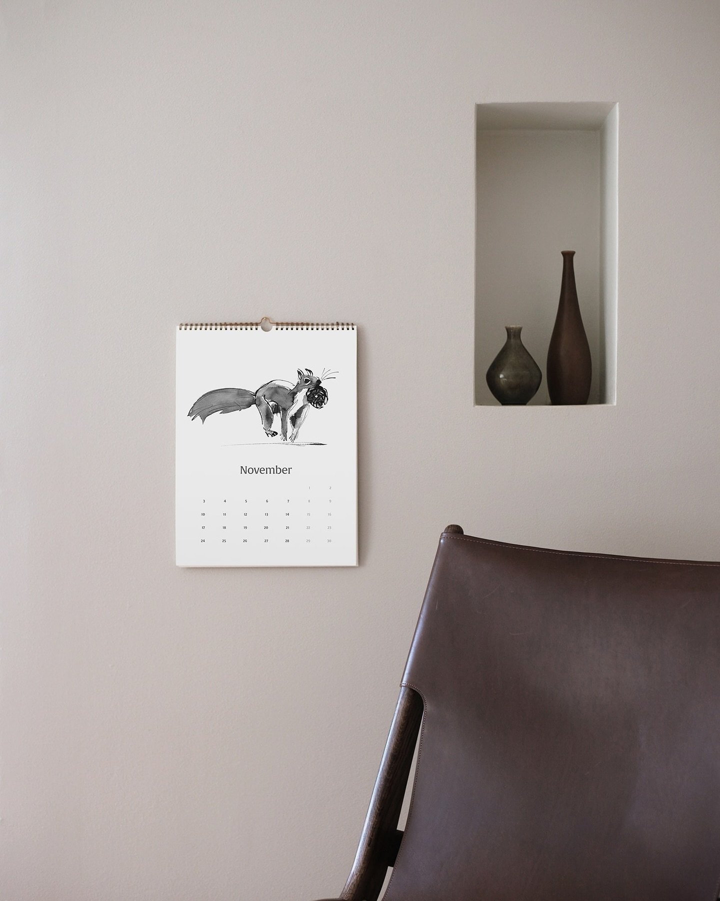 Ein kleines St&uuml;ck Natur in dein Zuhause, jeden Monat im Jahr. Der naturbezogene Wandkalender von @teemujarvi ist ein wundersch&ouml;nes Geschenk f&uuml;r dich selbst oder einen Freund. Wem w&uuml;rdest du den Kalender schenken? 🌲

#cozyskandist